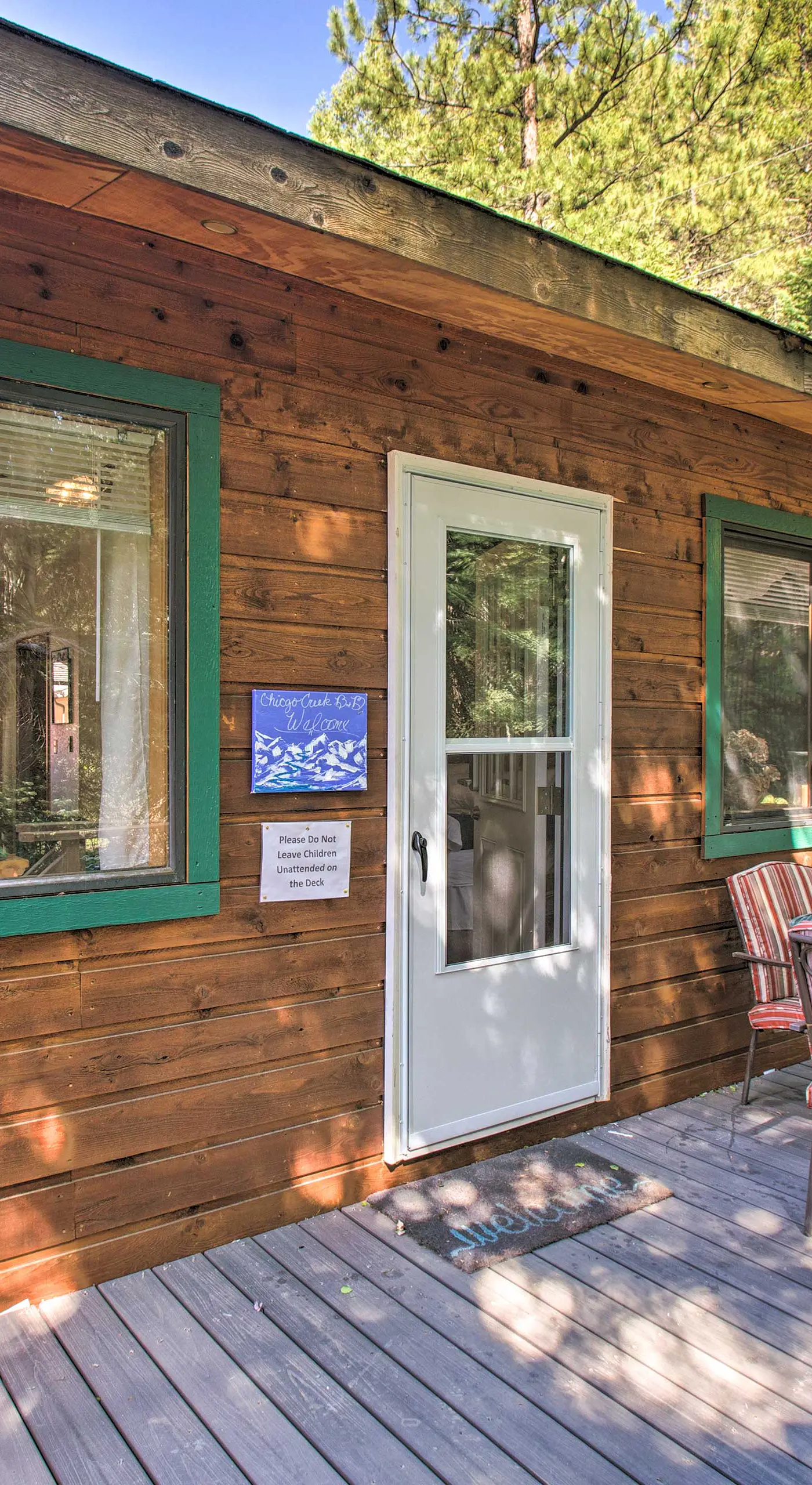 ‘Chicago Creek B & B‘: 1 Mi to Mt Blue Sky!