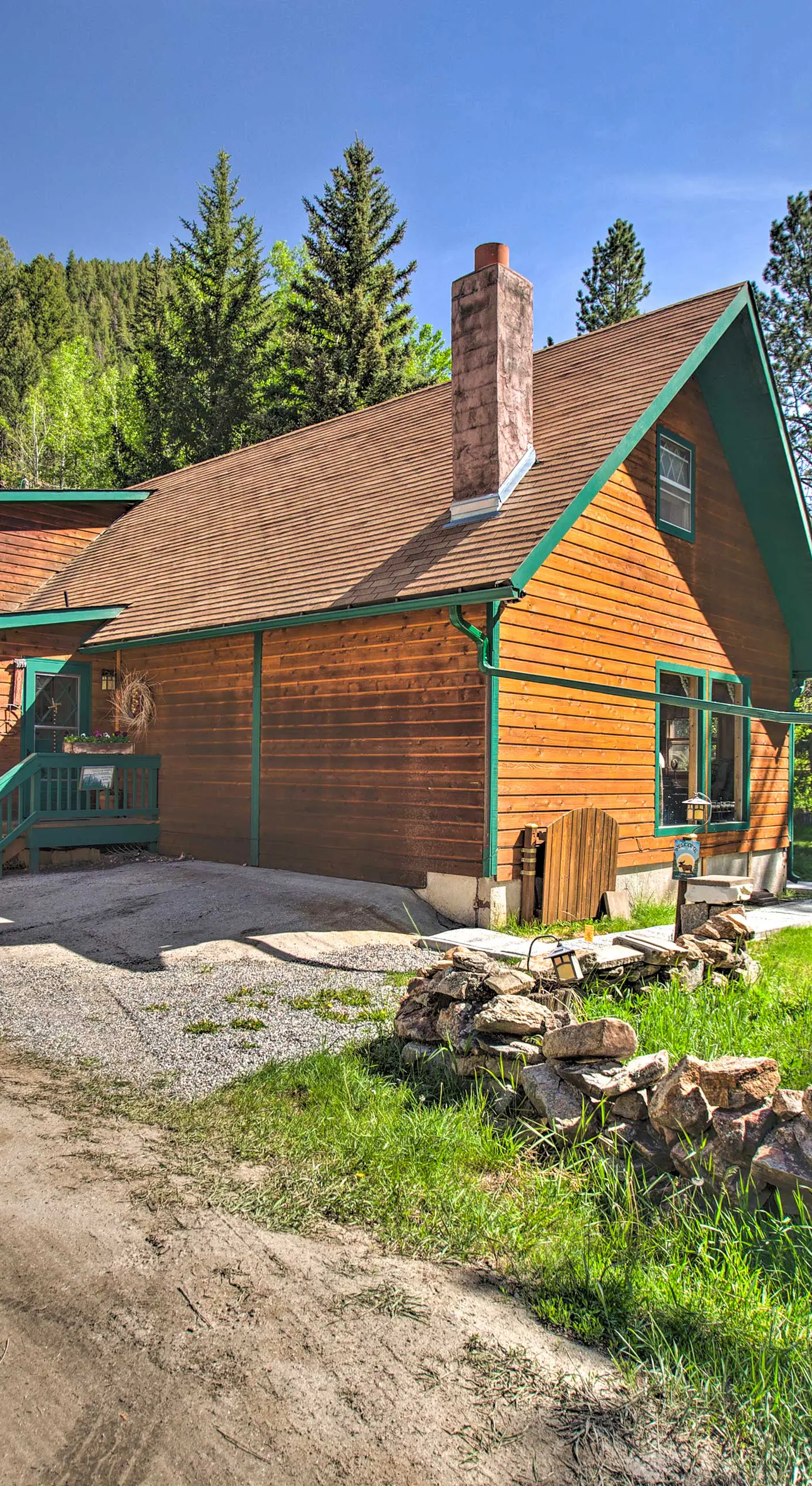 ‘Chicago Creek B & B‘: 1 Mi to Mt Blue Sky!