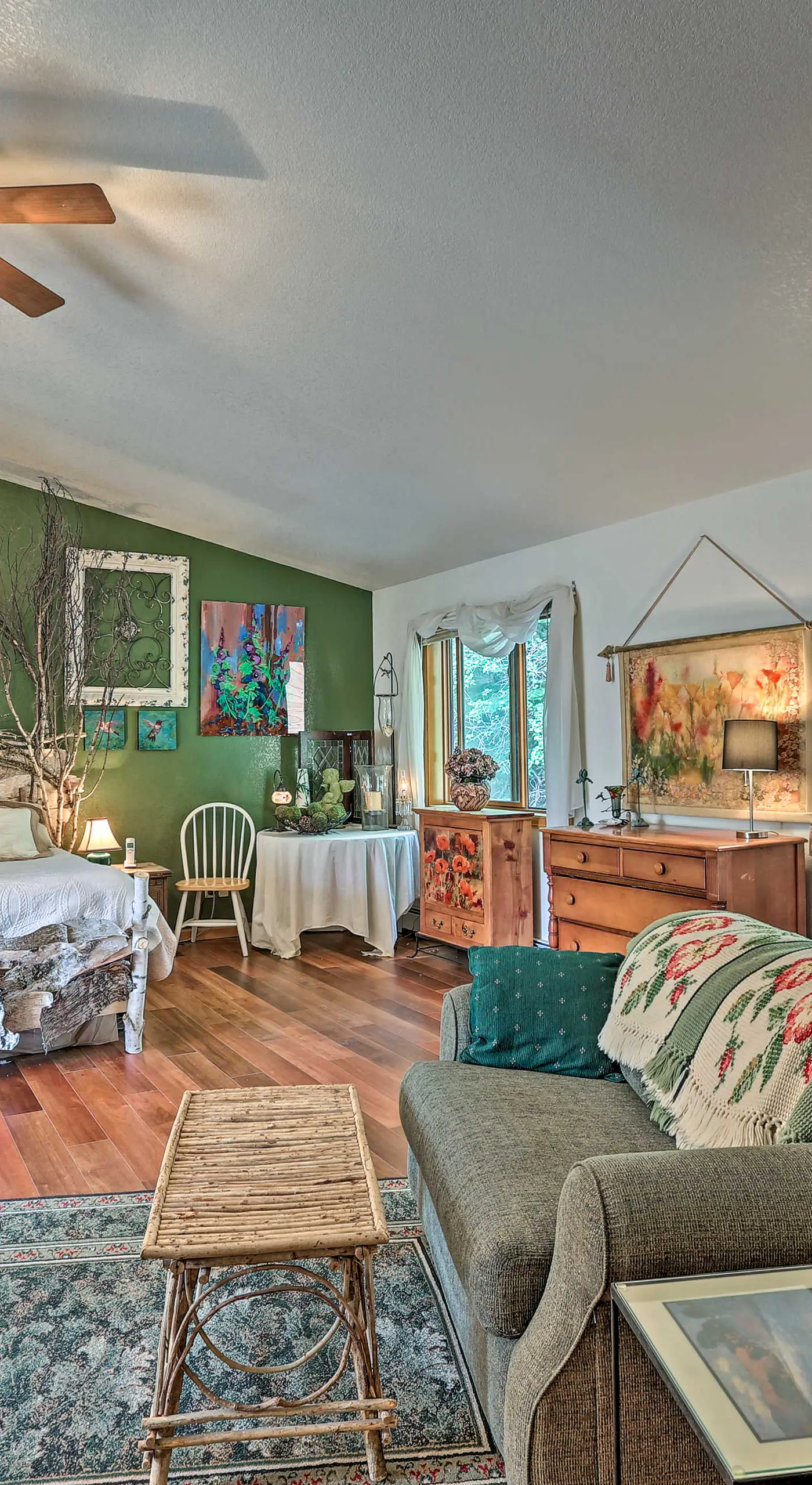‘Chicago Creek B & B‘: 1 Mi to Mt Blue Sky!