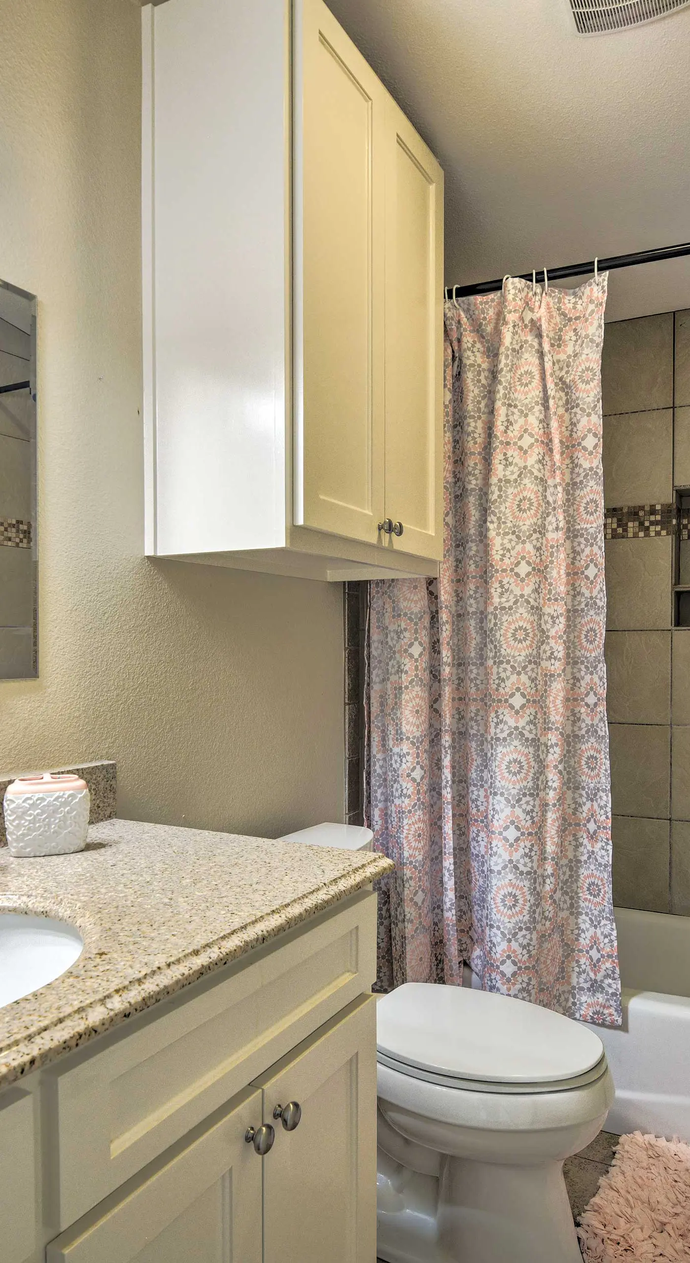 Spacious Granbury Home w/ Lakefront Outdoor Oasis!