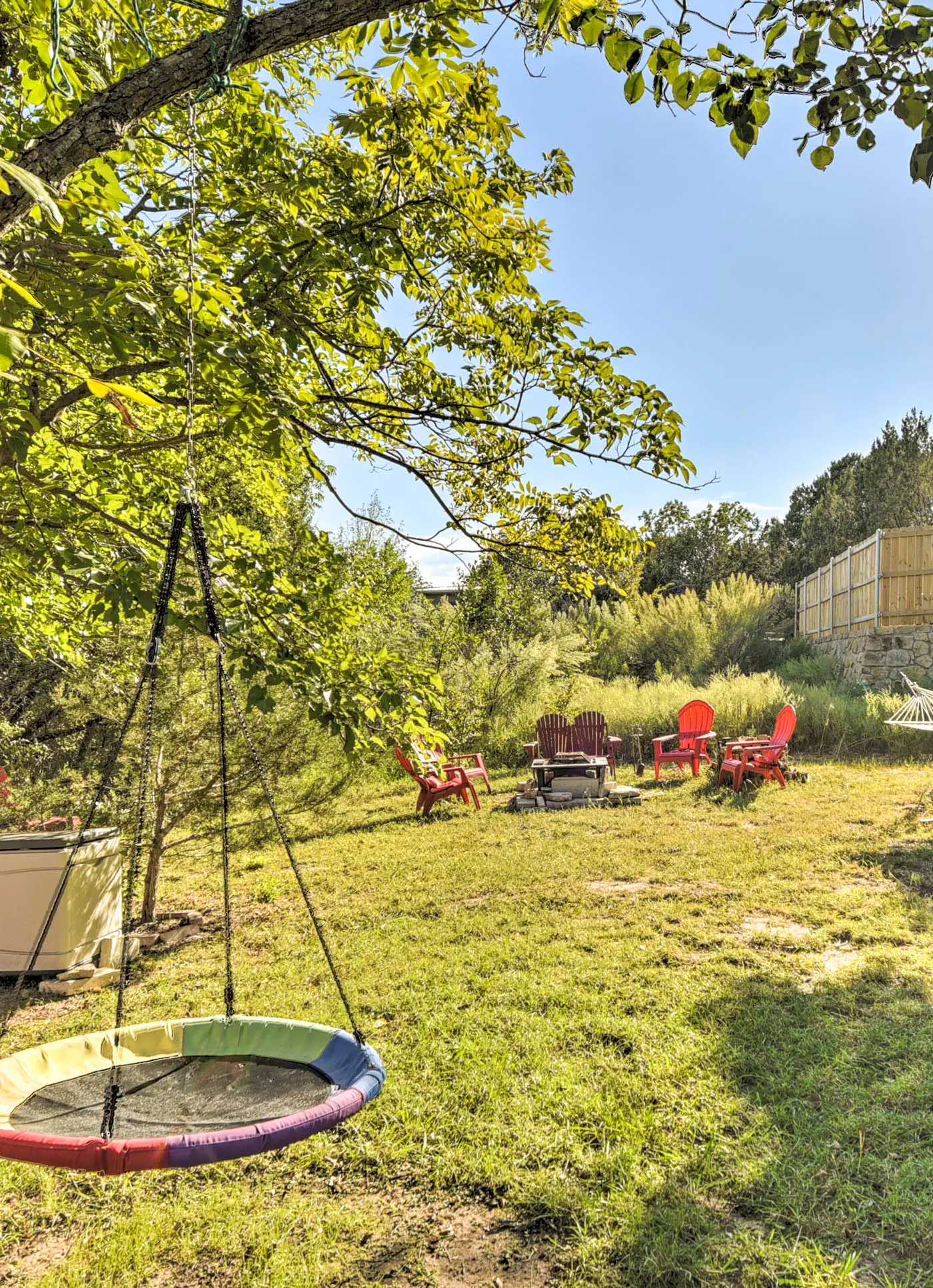 Steps to Lake! Charming Cabin: Pool Access & Decks