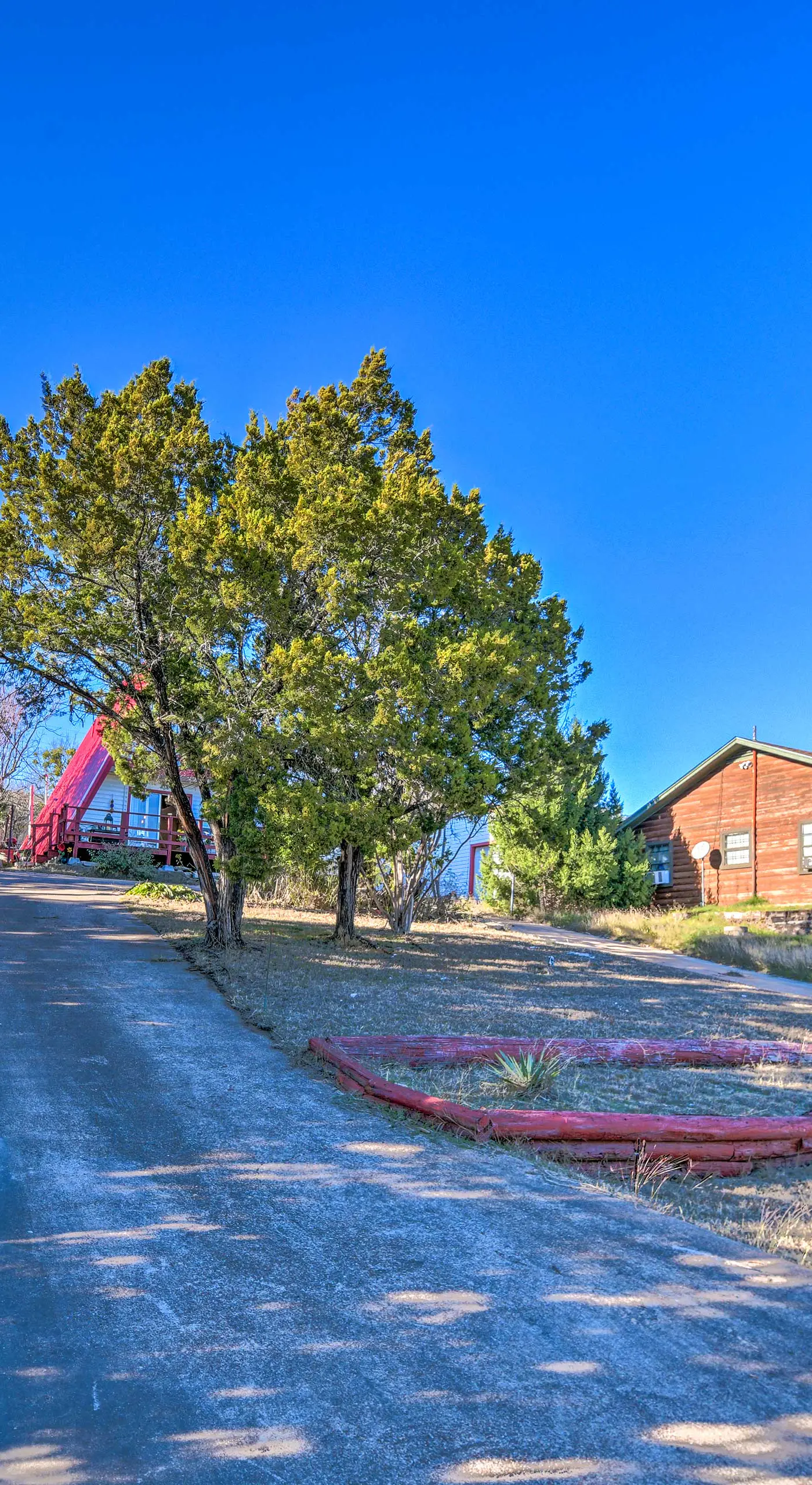 Steps to Lake! Charming Cabin: Pool Access & Decks