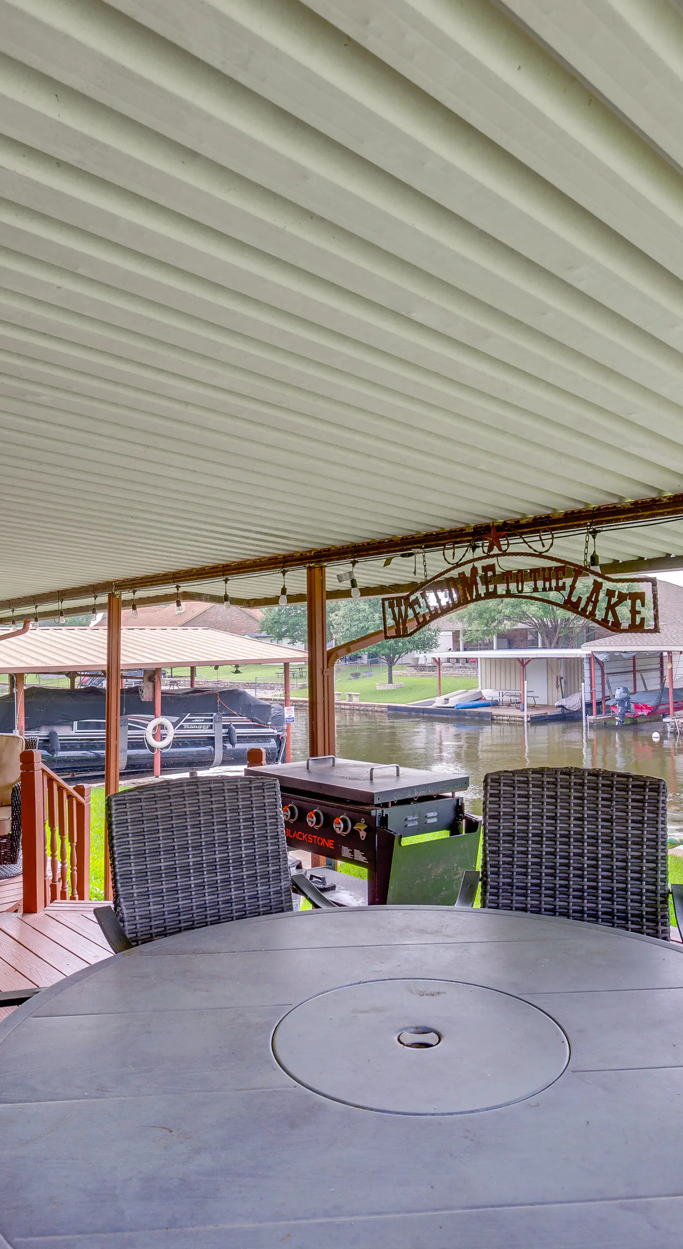 Home on Lake Granbury w/ Hot Tub: 5 Mi to Dtwn!