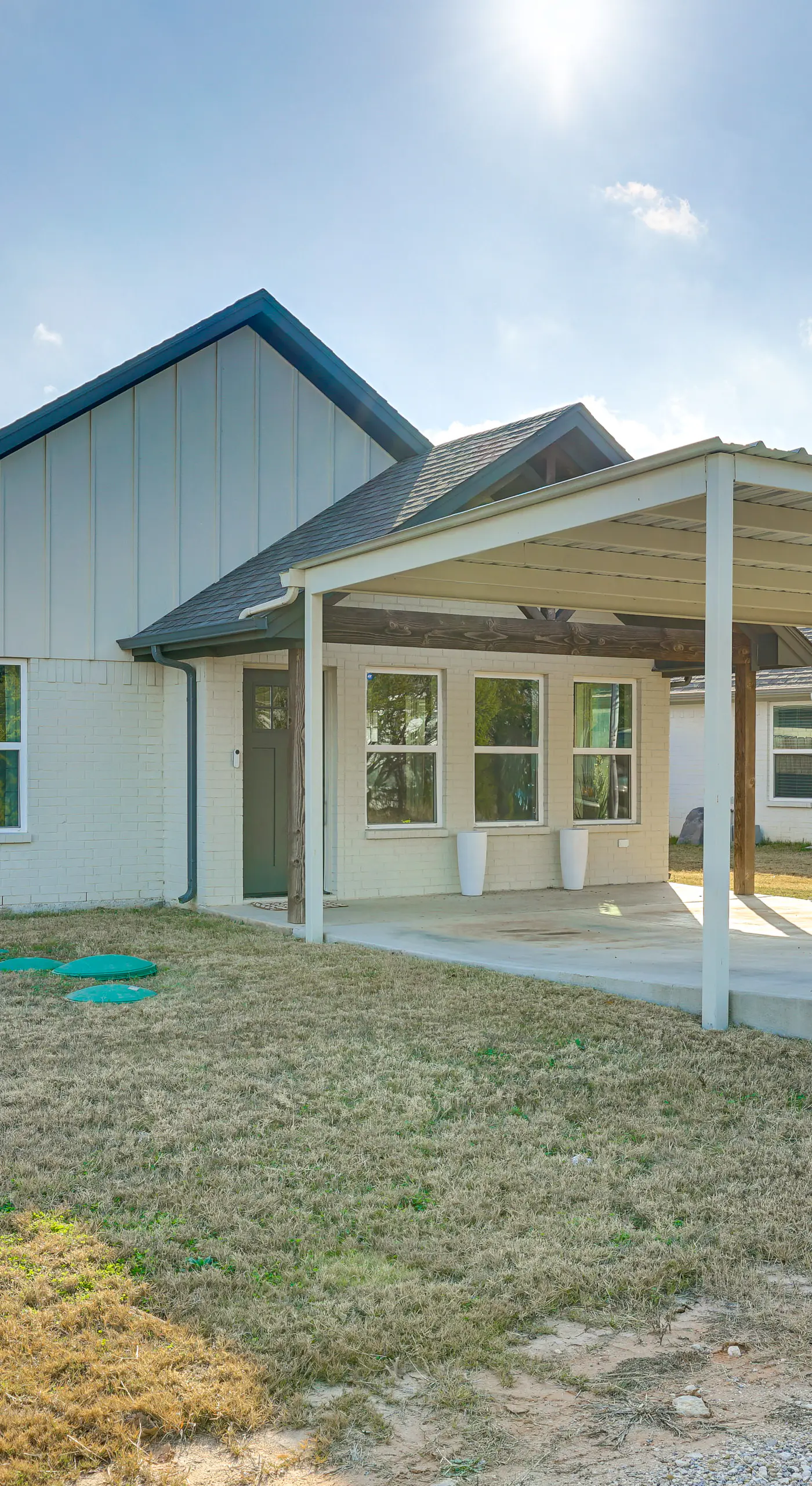 < 2 Mi to Lake Granbury! Family Home w/ Large Yard