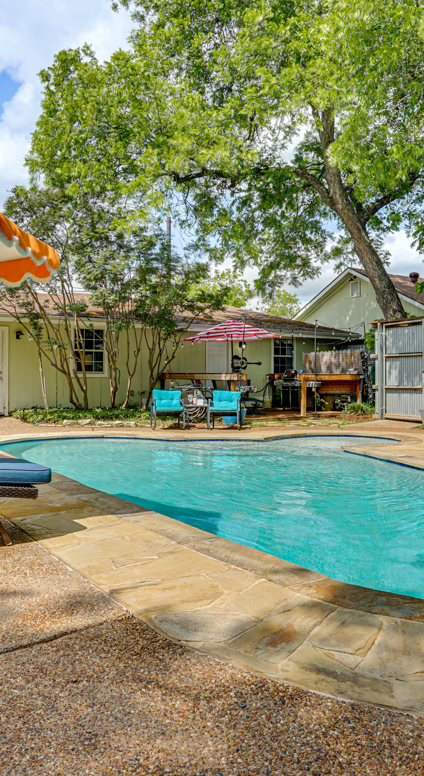 5 Mi to Will Rogers Center! Private Oasis w/ Grill