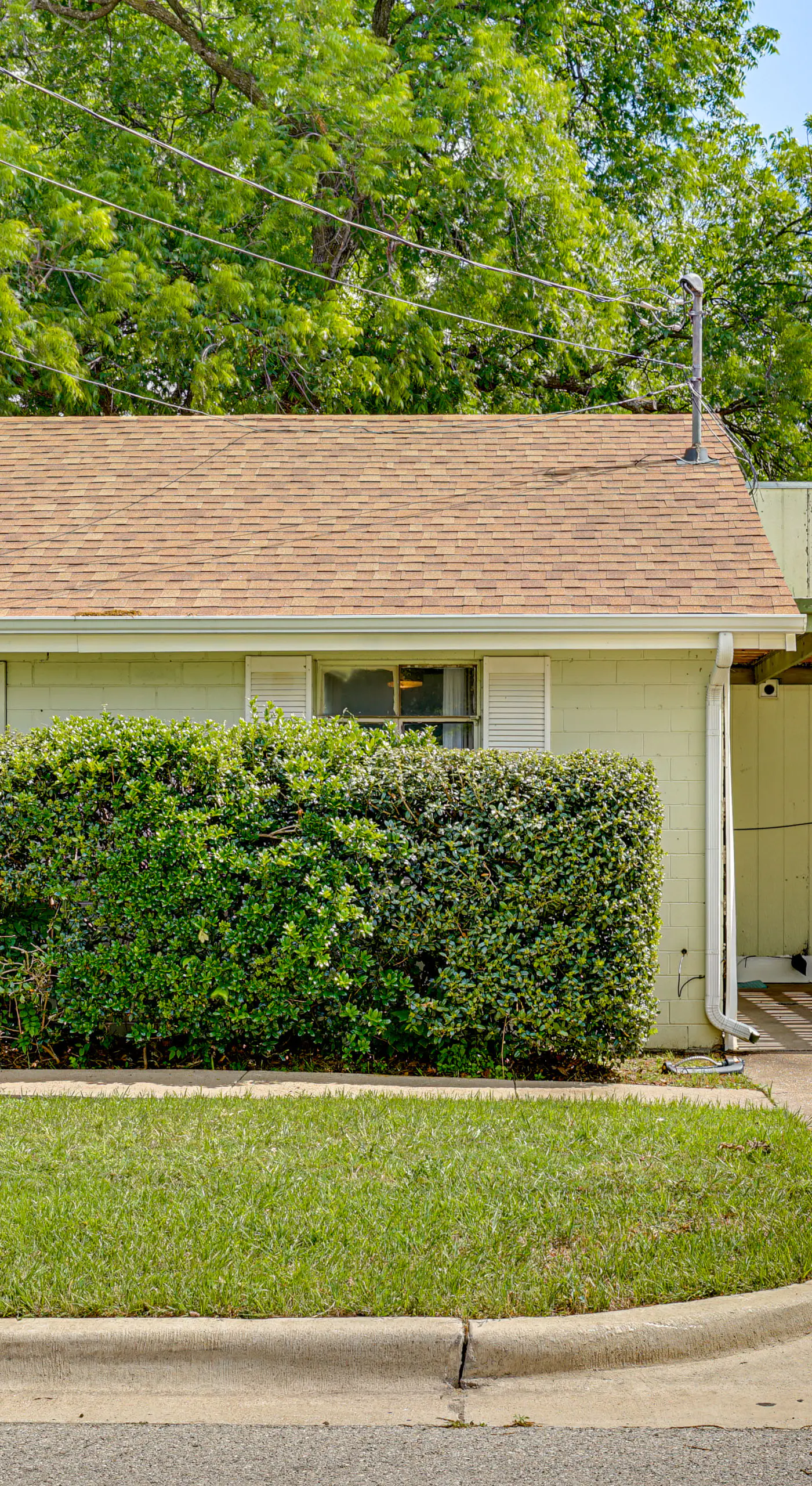 5 Mi to Will Rogers Center! Private Oasis w/ Grill
