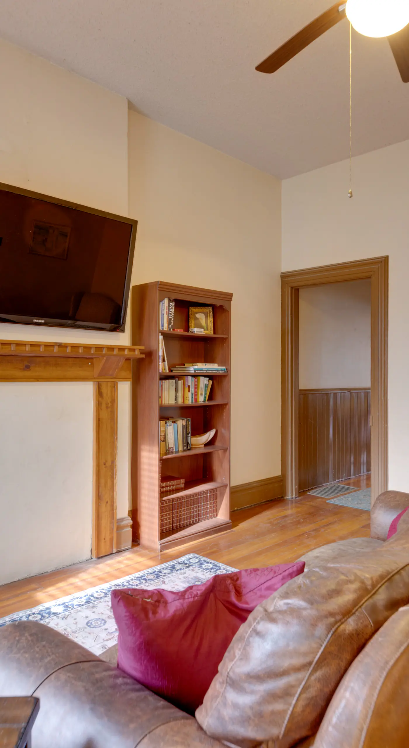 2 Mi to Dtwn: Apartment in Saint Louis