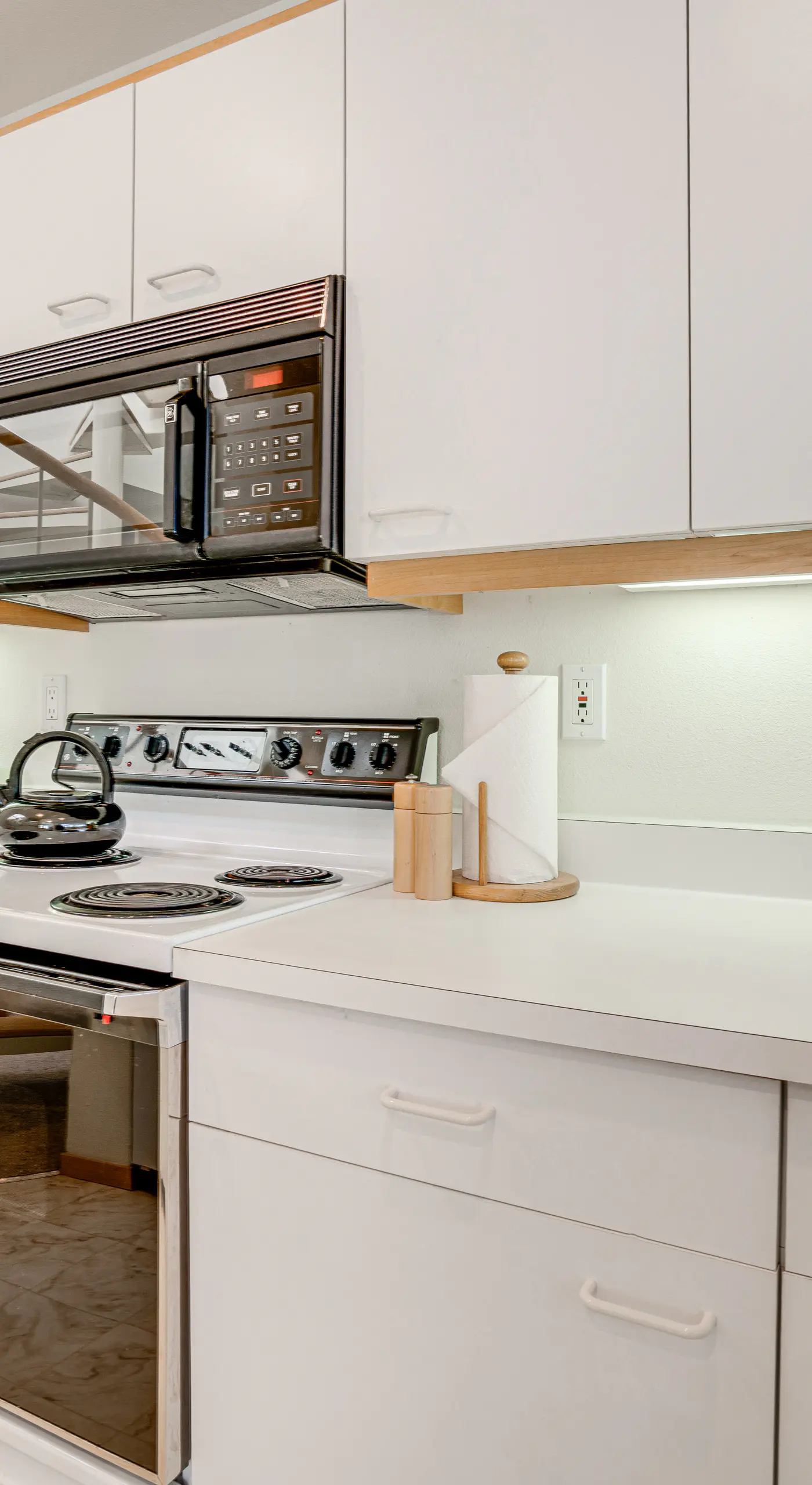 Mtn-View Deck, Workspace! Walkable Frisco Condo