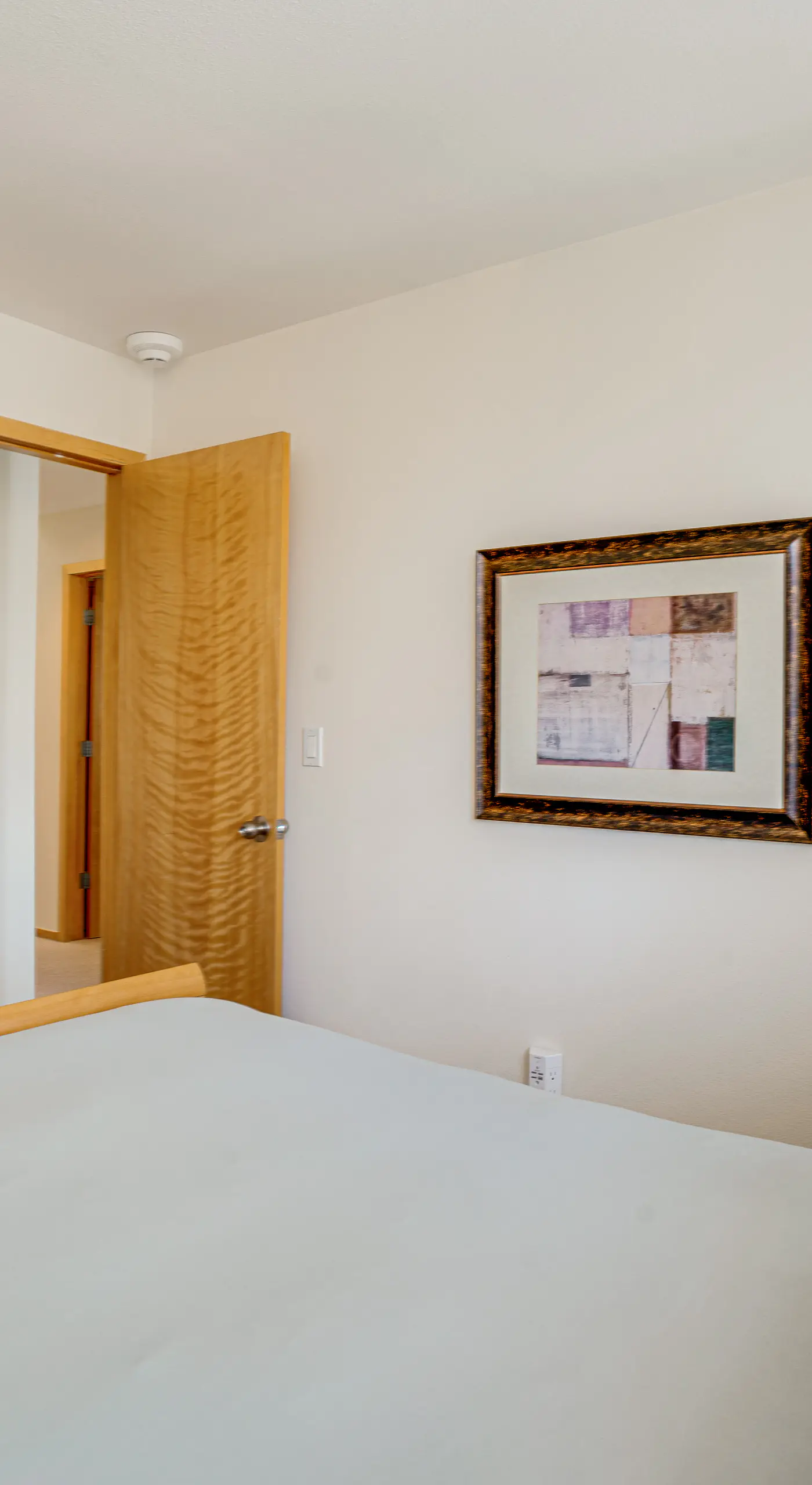 Mtn-View Deck, Workspace! Walkable Frisco Condo