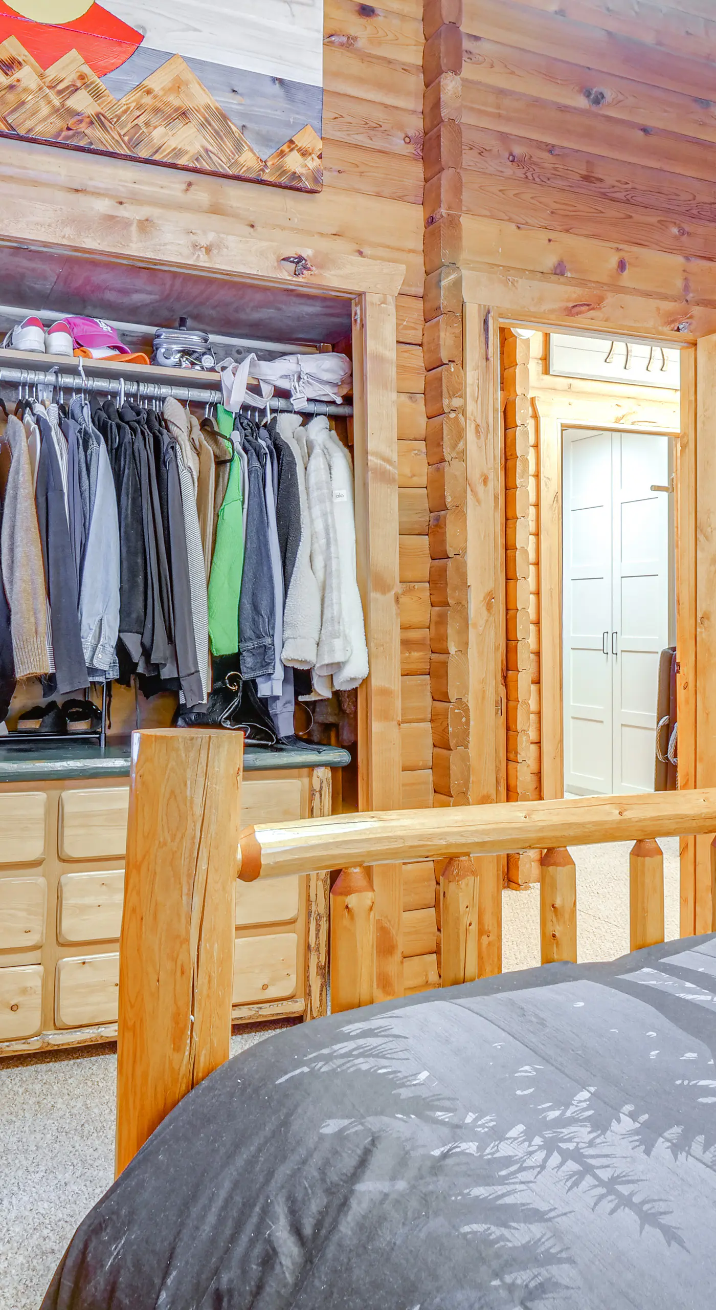 5 Mi to Breckenridge Ski Resort: Cozy Wood Cabin!