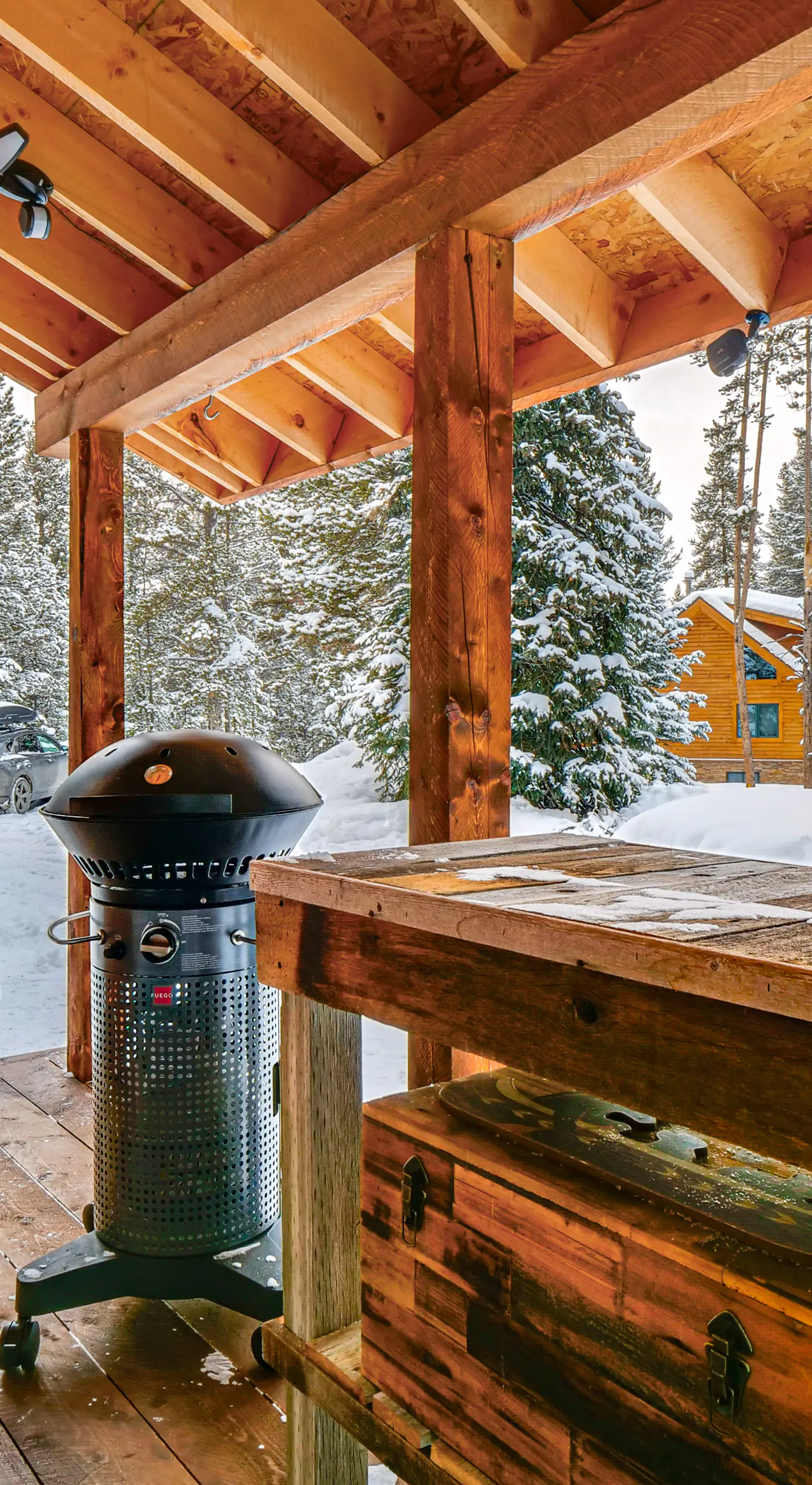 5 Mi to Breckenridge Ski Resort: Cozy Wood Cabin!