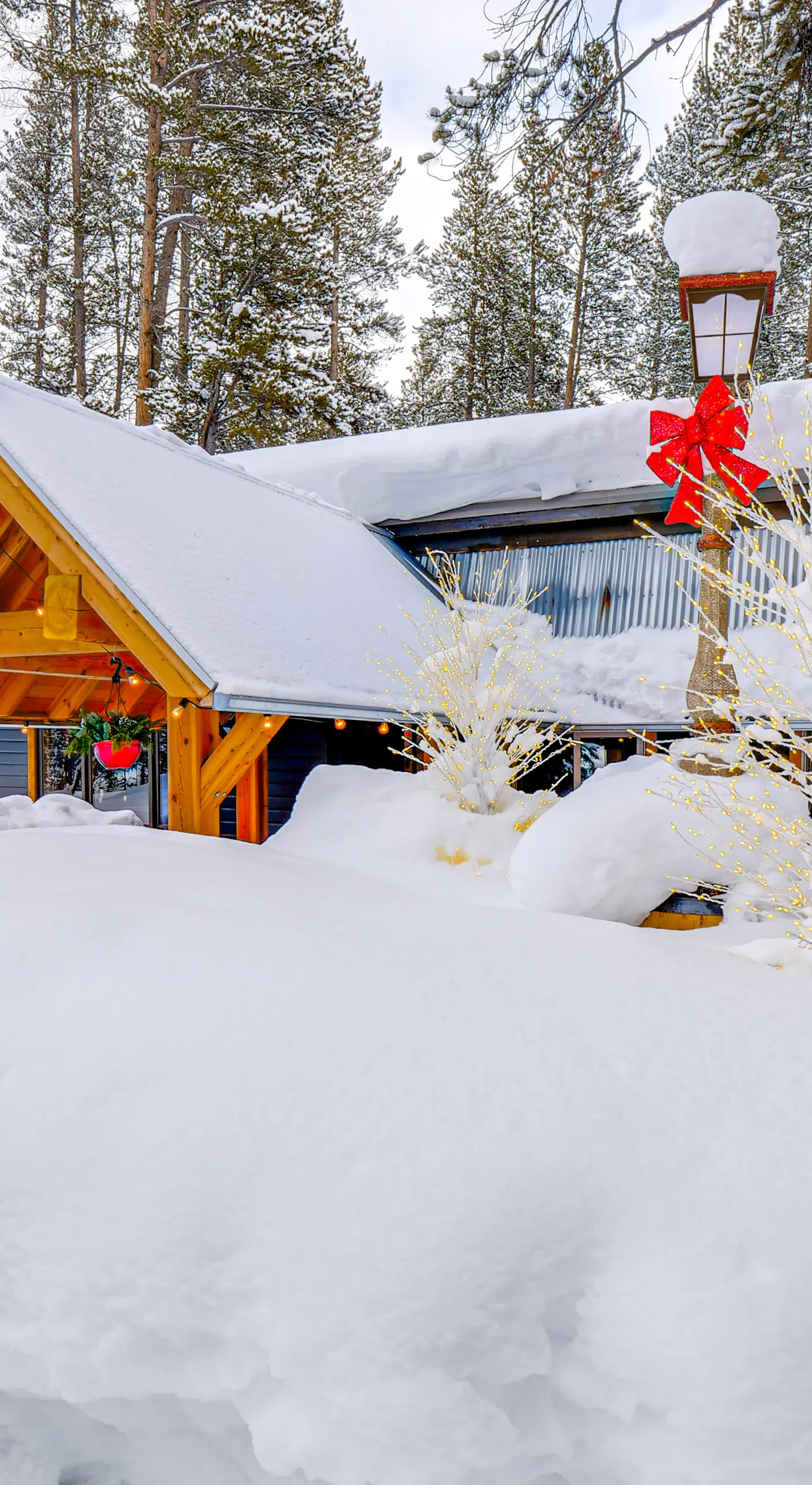 5 Mi to Breckenridge Ski Resort: Cozy Wood Cabin!