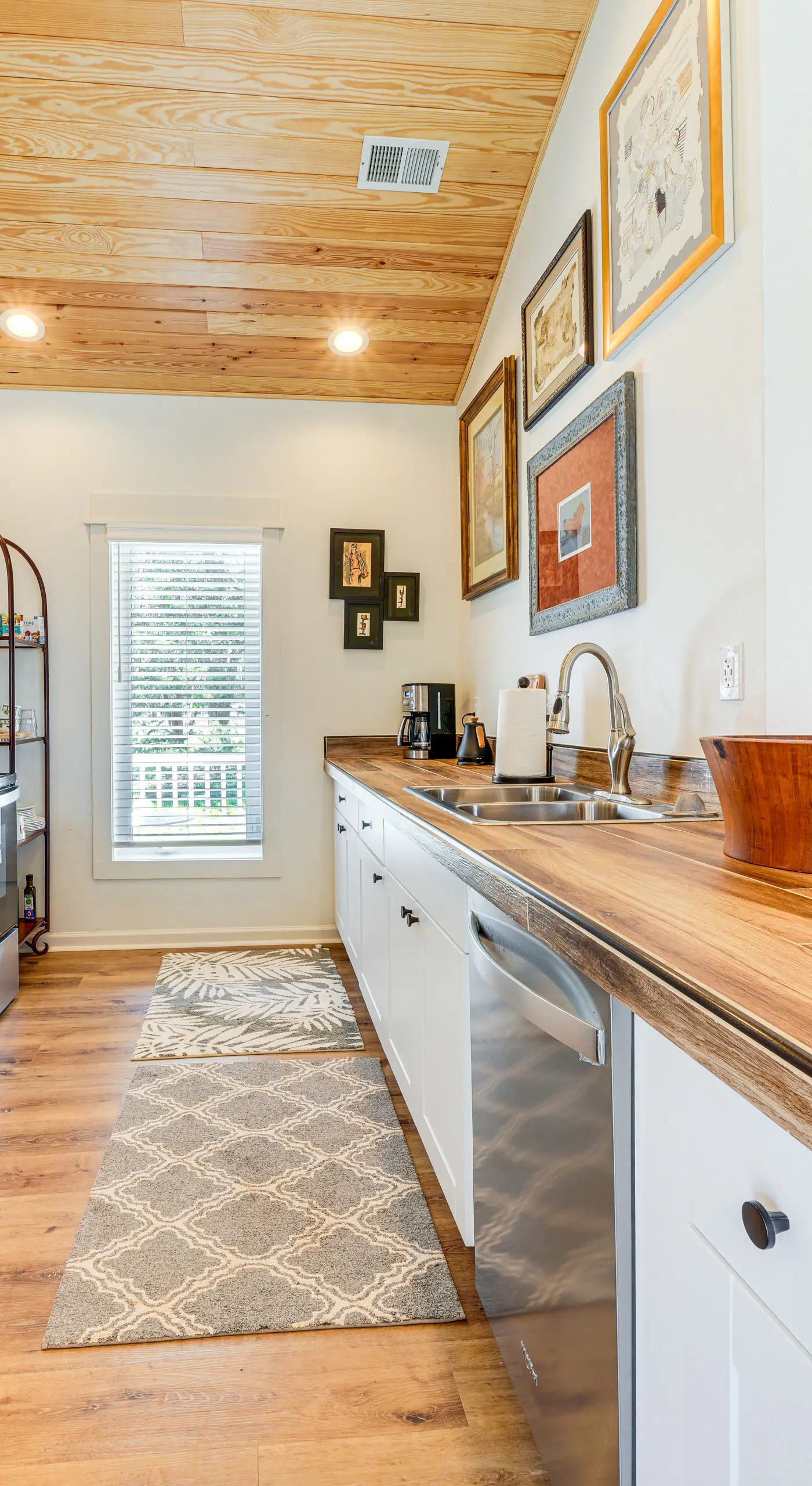 Hot Tub, Deck & Fire Pit: Chic Louisville Home!