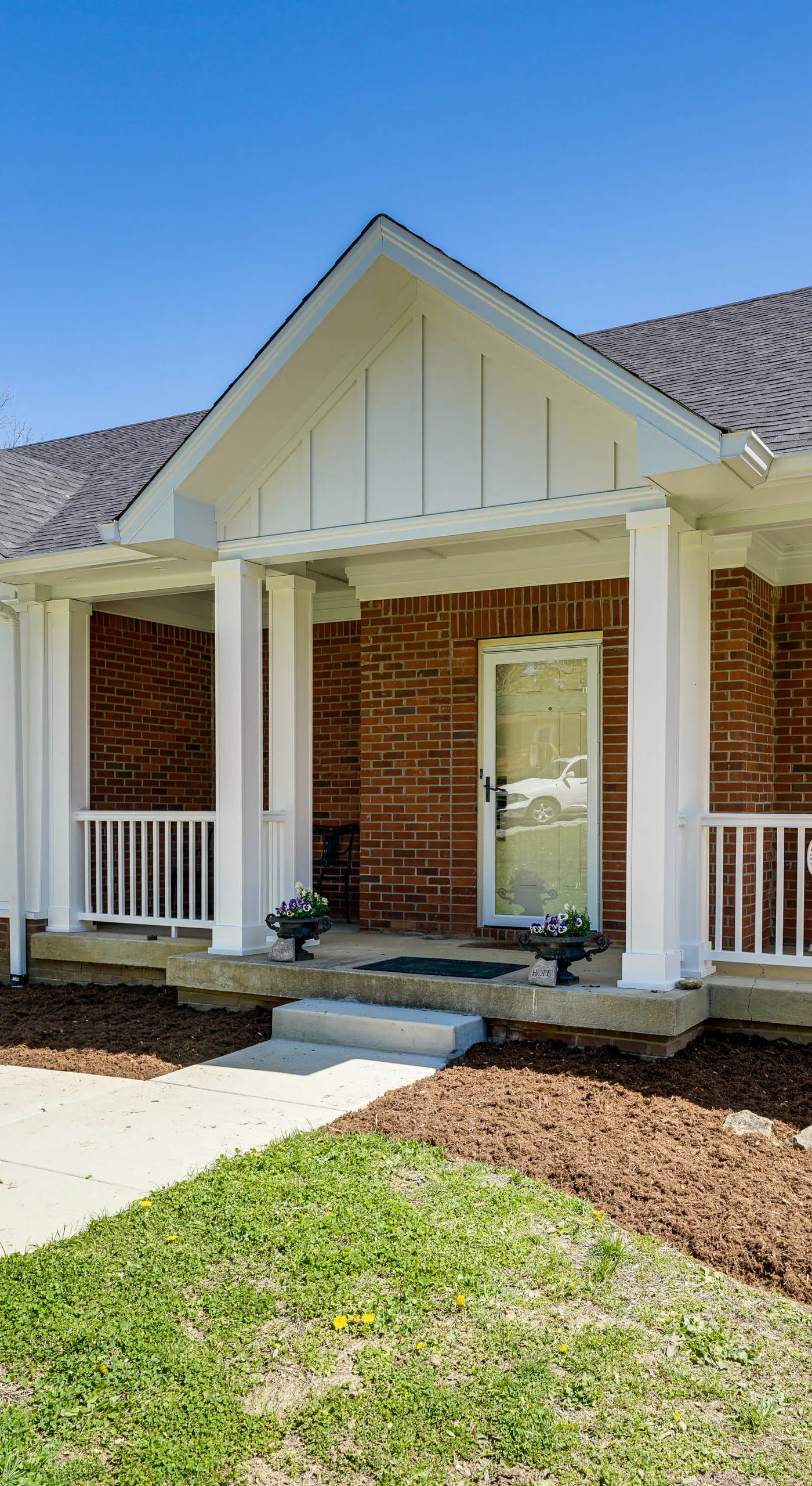 Hot Tub, Deck & Fire Pit: Chic Louisville Home!