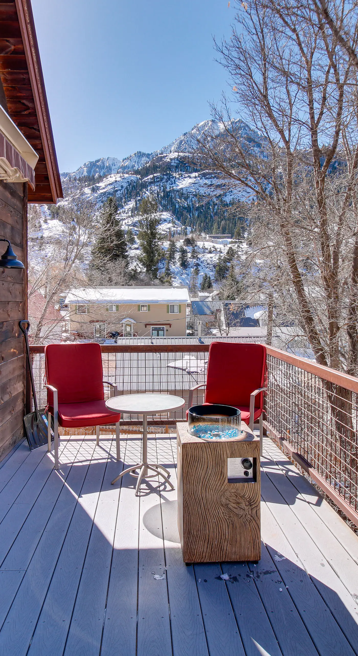 Cozy Ouray Hideaway: Mountain Views, Steps to Main