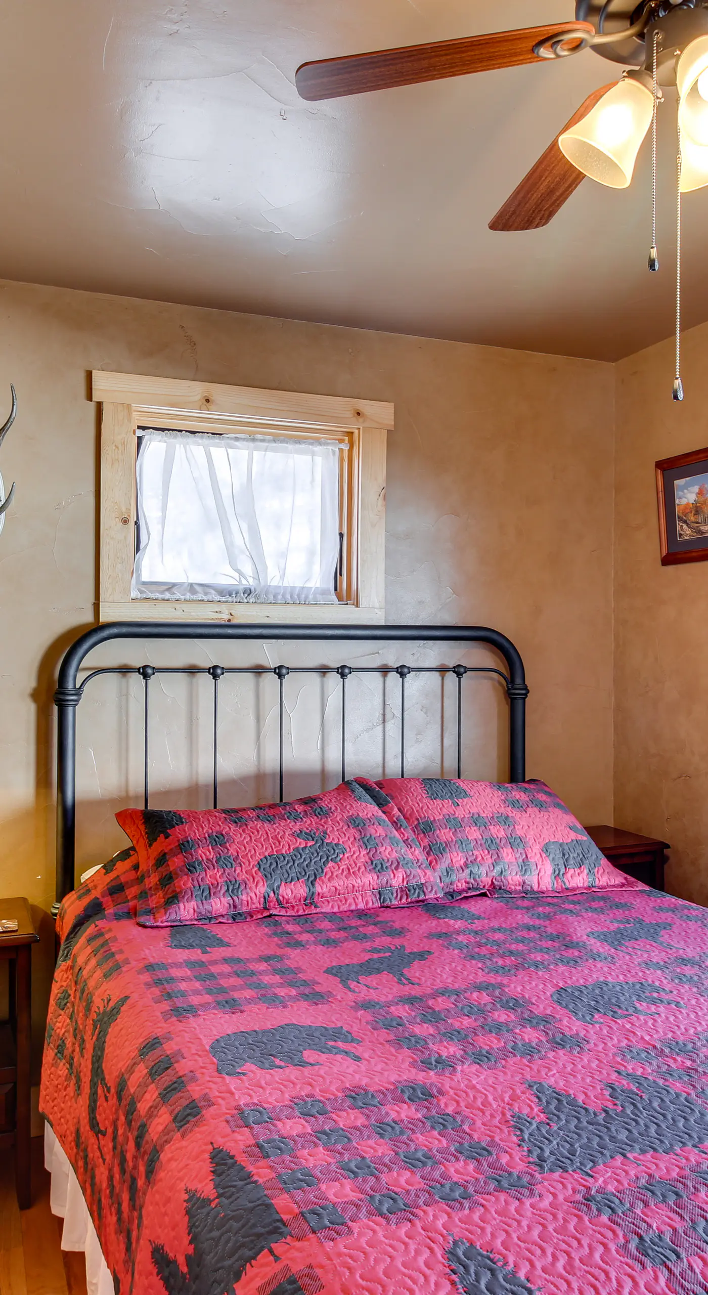 Cozy Ouray Hideaway: Mountain Views, Steps to Main