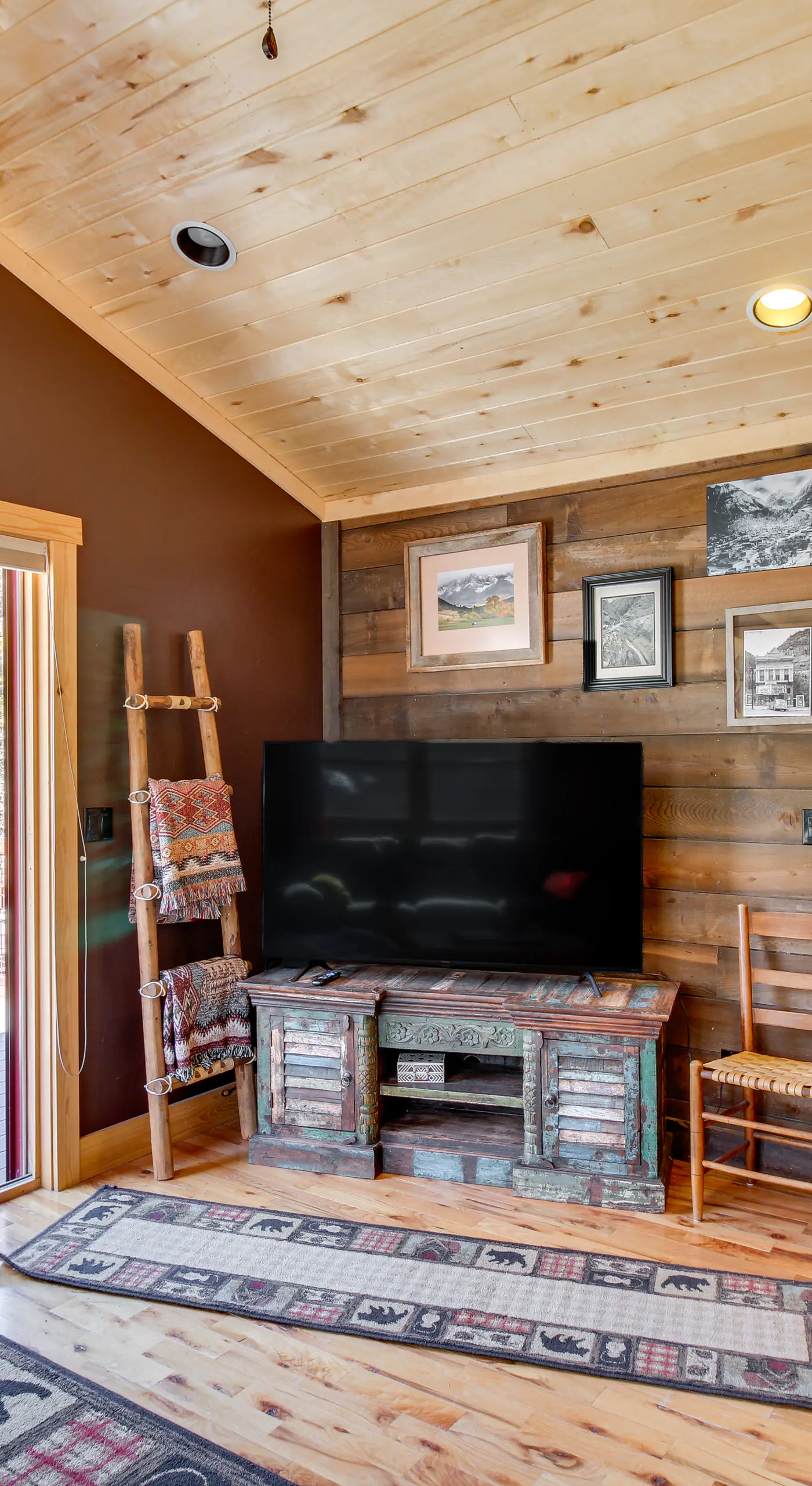 Cozy Ouray Hideaway: Mountain Views, Steps to Main