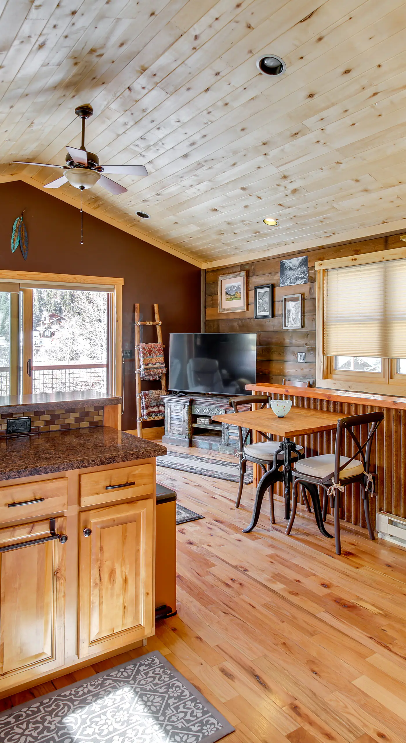 Cozy Ouray Hideaway: Mountain Views, Steps to Main