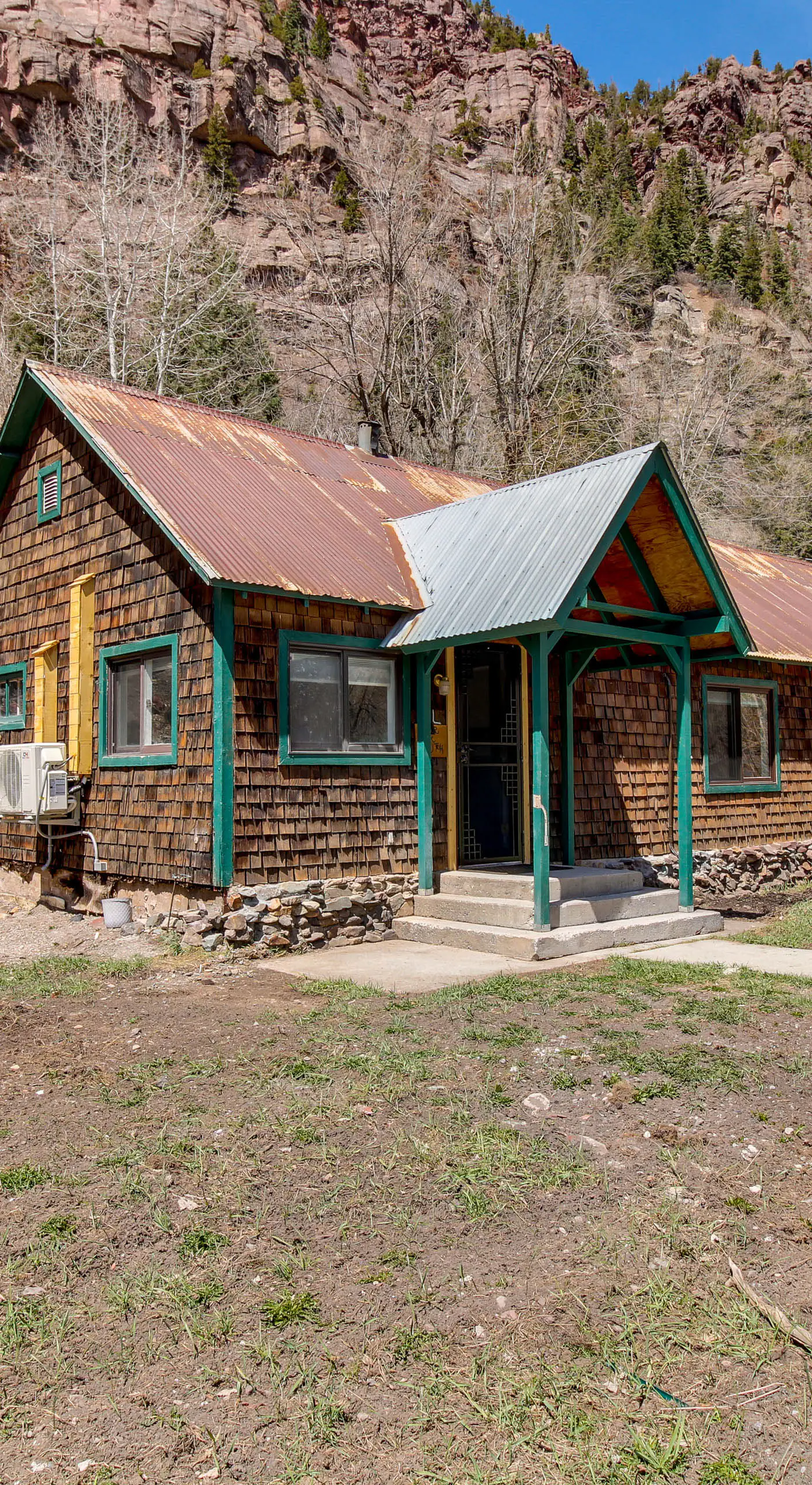 Downtown Ouray Apt w/ River & Mountain Views!