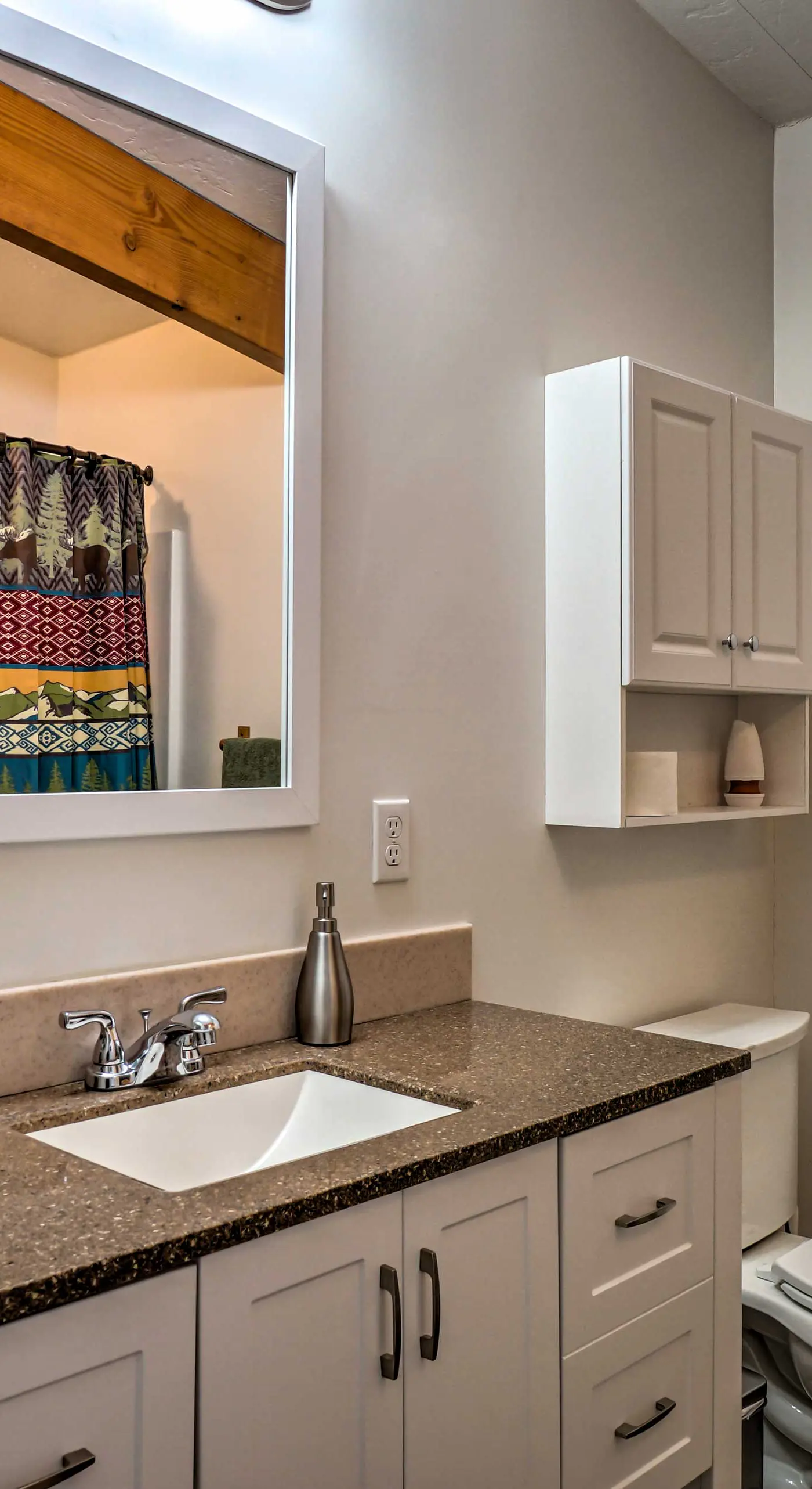 Pet-Friendly Duplex w/ Northern Lights Aurora View