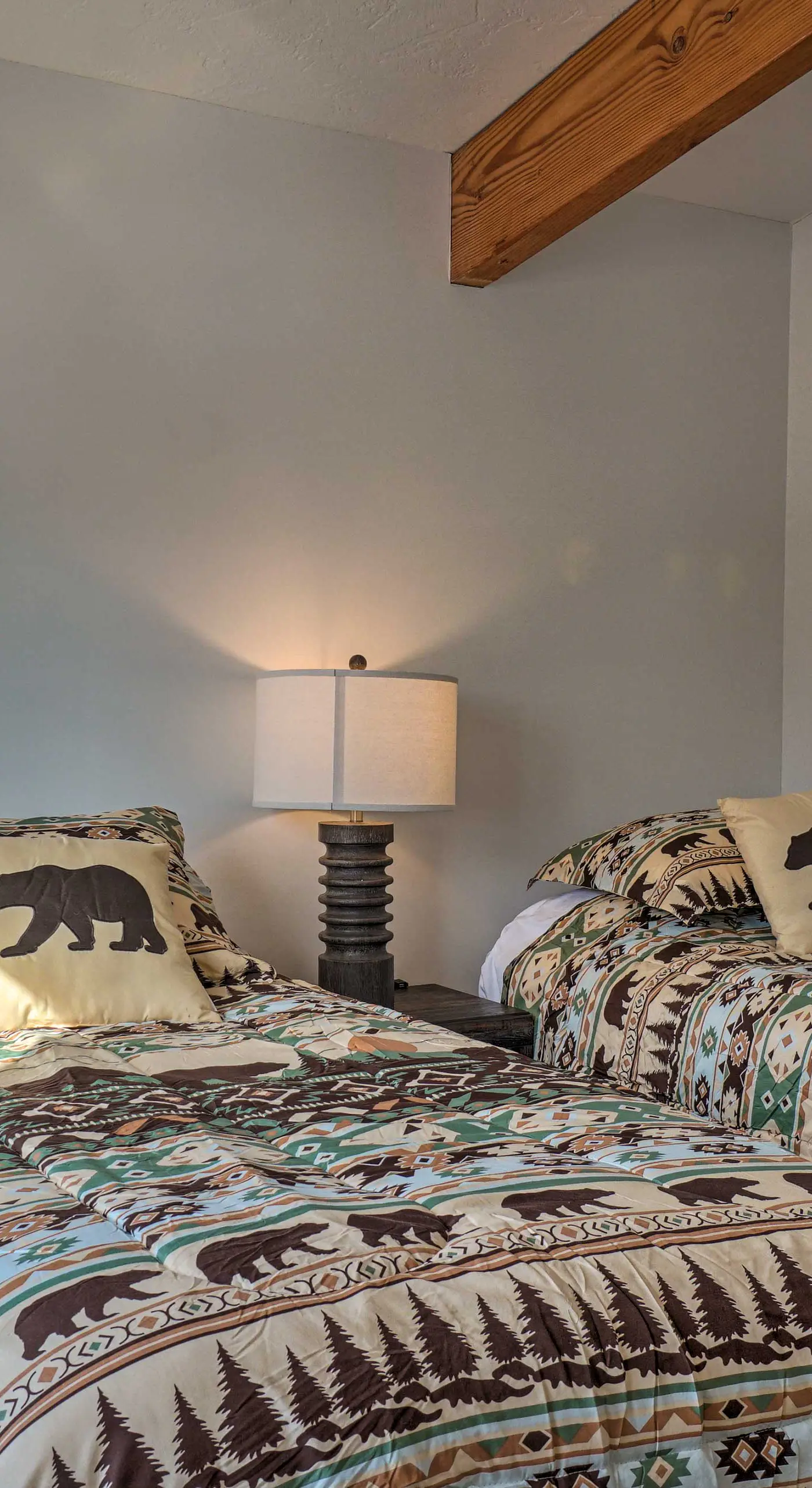Pet-Friendly Duplex w/ Northern Lights Aurora View