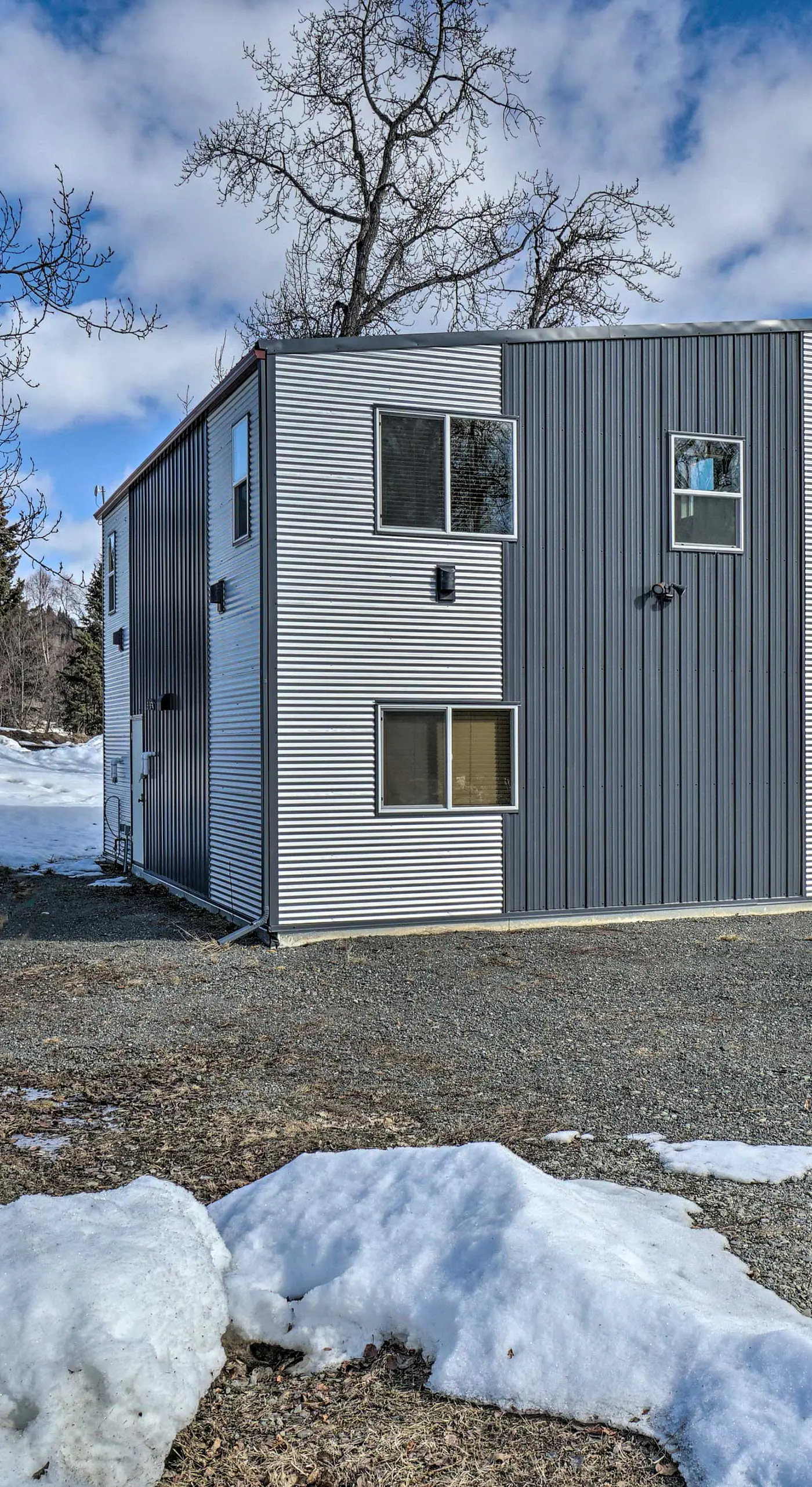 Pet-Friendly Duplex w/ Northern Lights Aurora View