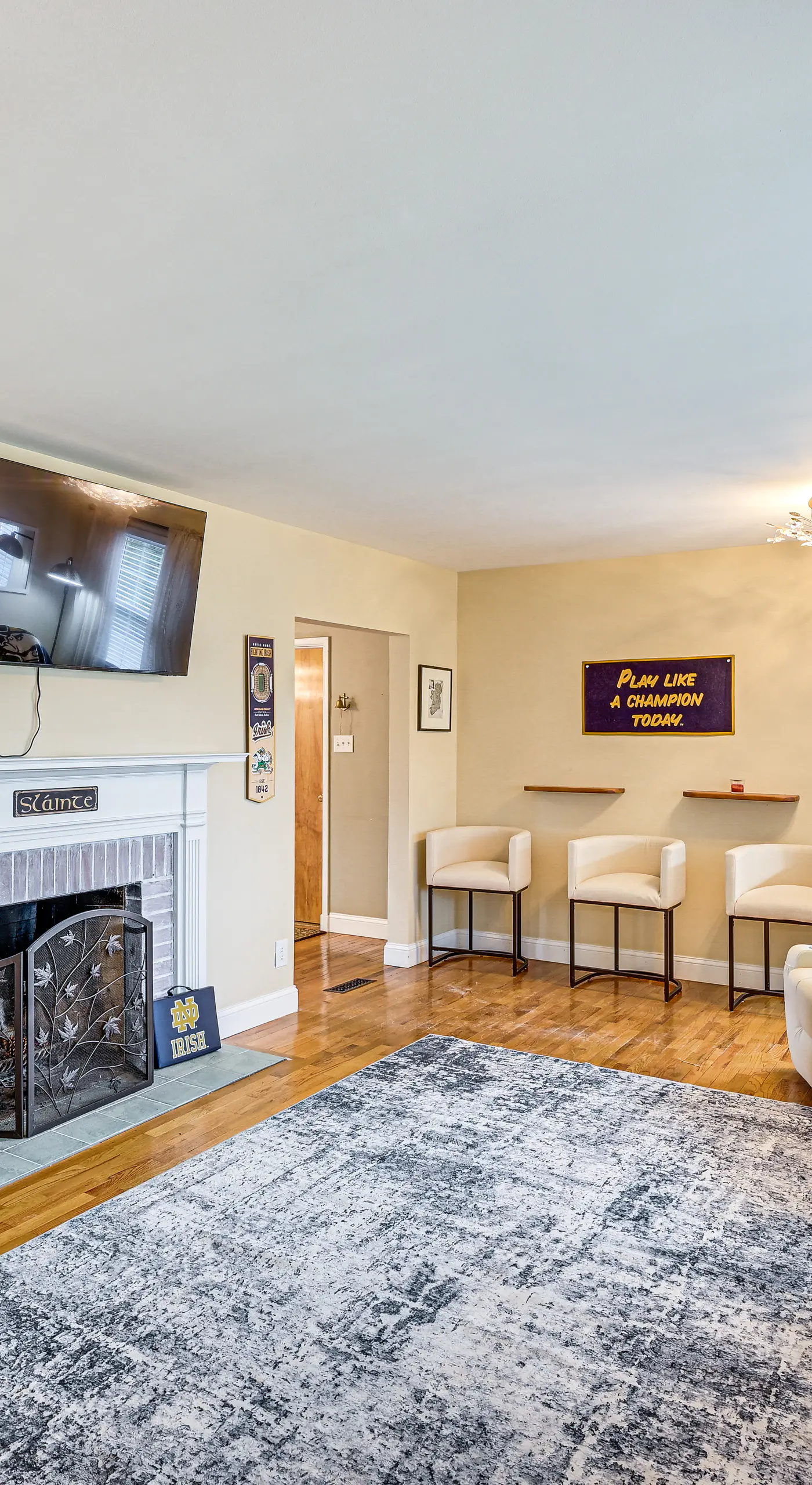 2 MI to Notre Dame: Spacious Game Day Home!