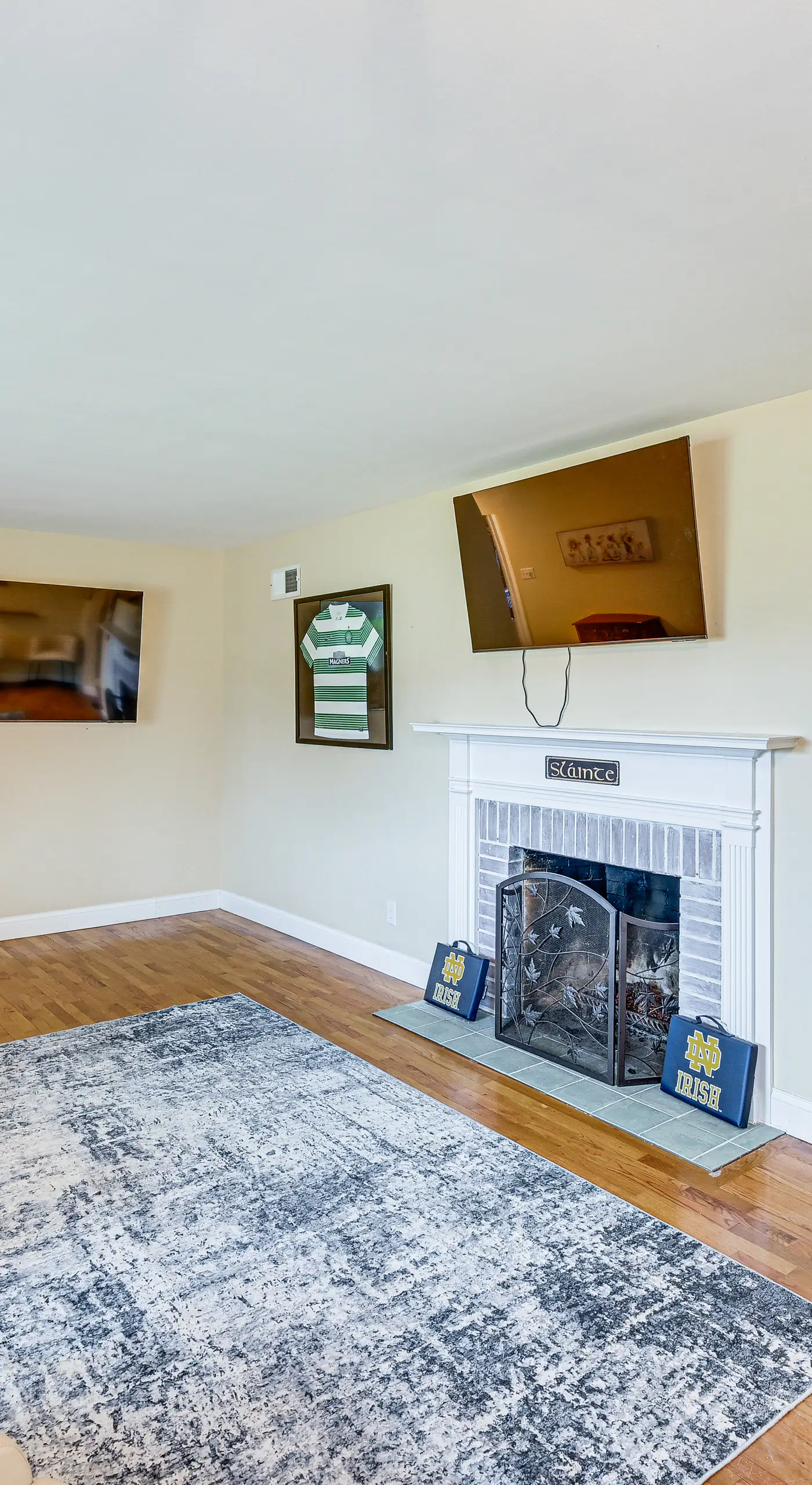 2 MI to Notre Dame: Spacious Game Day Home!