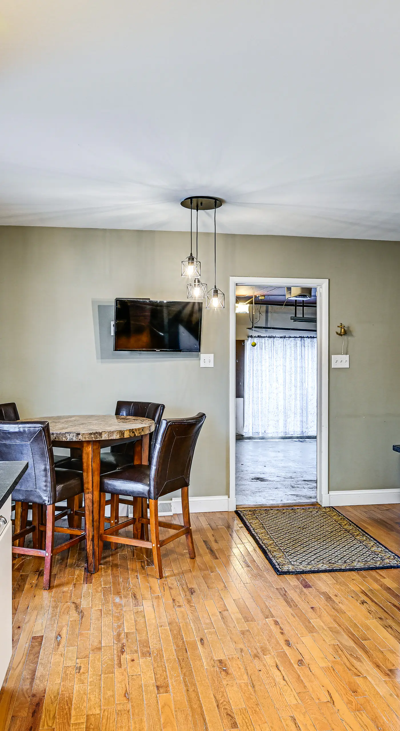 2 MI to Notre Dame: Spacious Game Day Home!