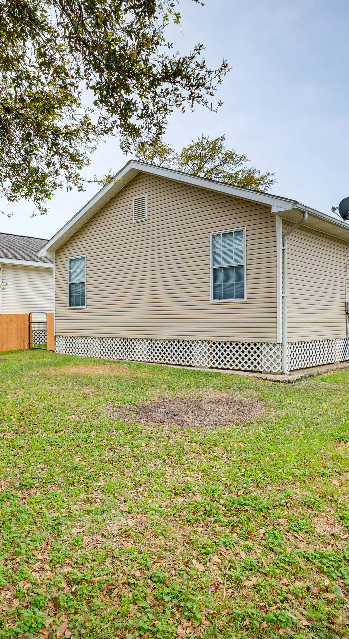 Charming Biloxi Vacation Rental Near Beach!