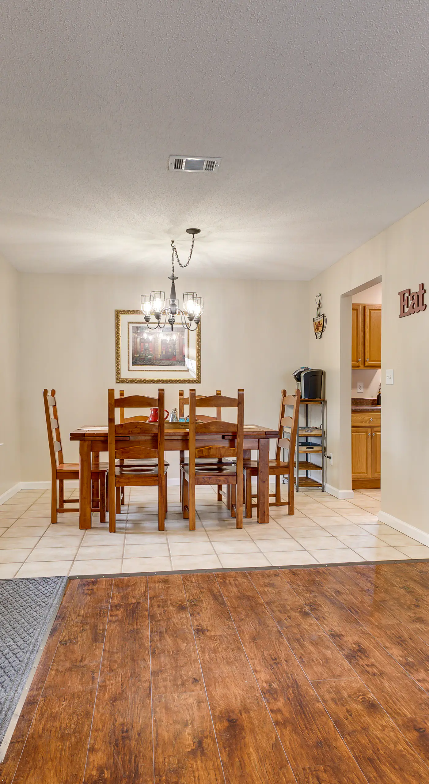 Charming Biloxi Vacation Rental Near Beach!