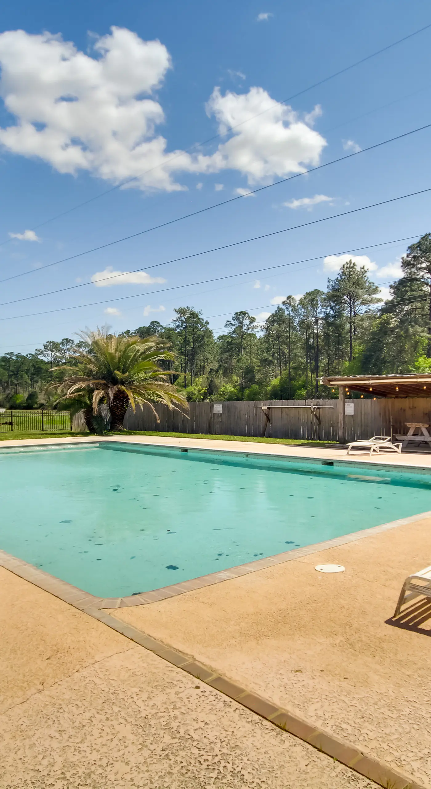 Charming Biloxi Studio w/ Community Pool & Lake!