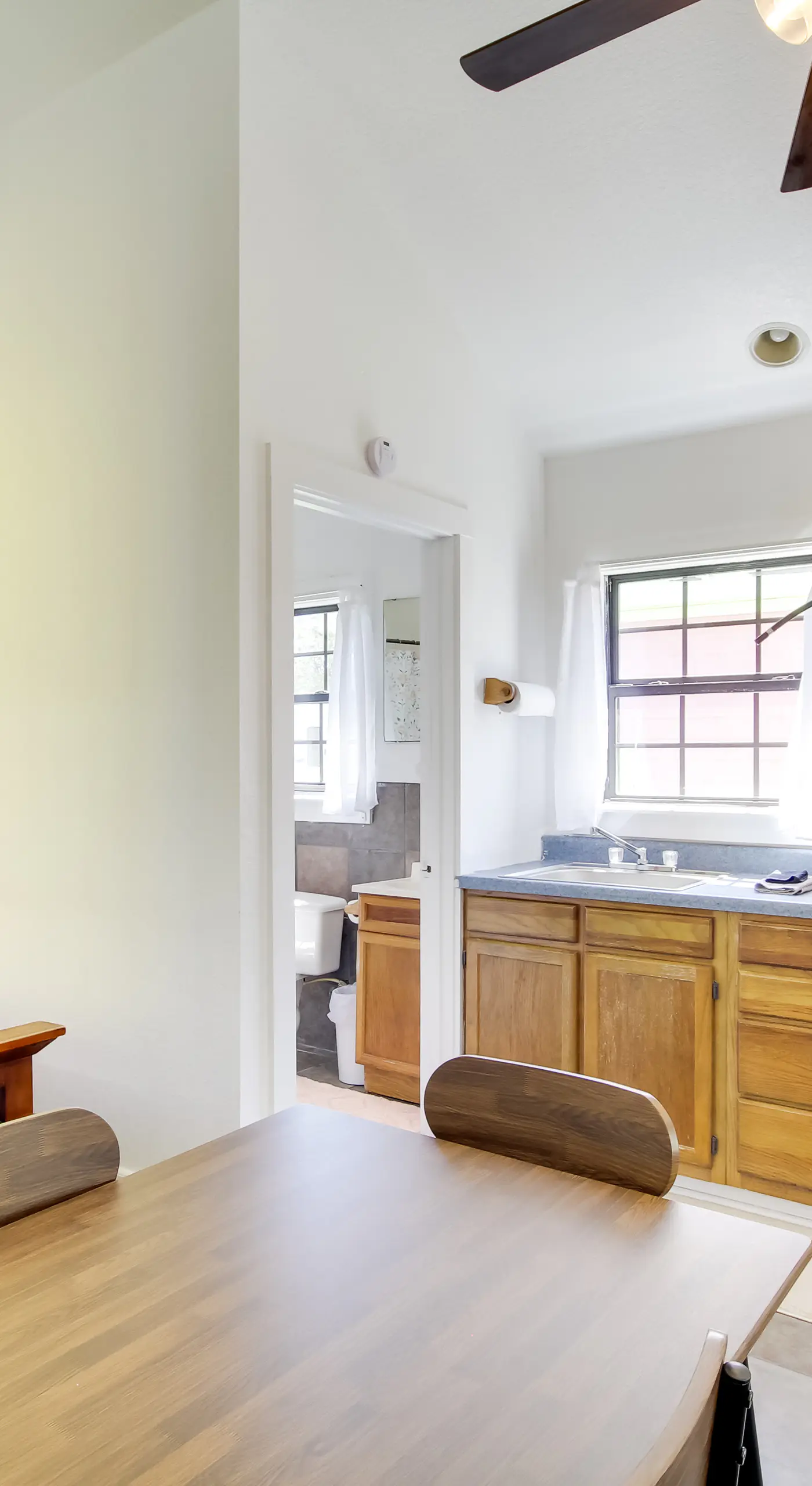 Charming Biloxi Studio w/ Community Pool & Lake!