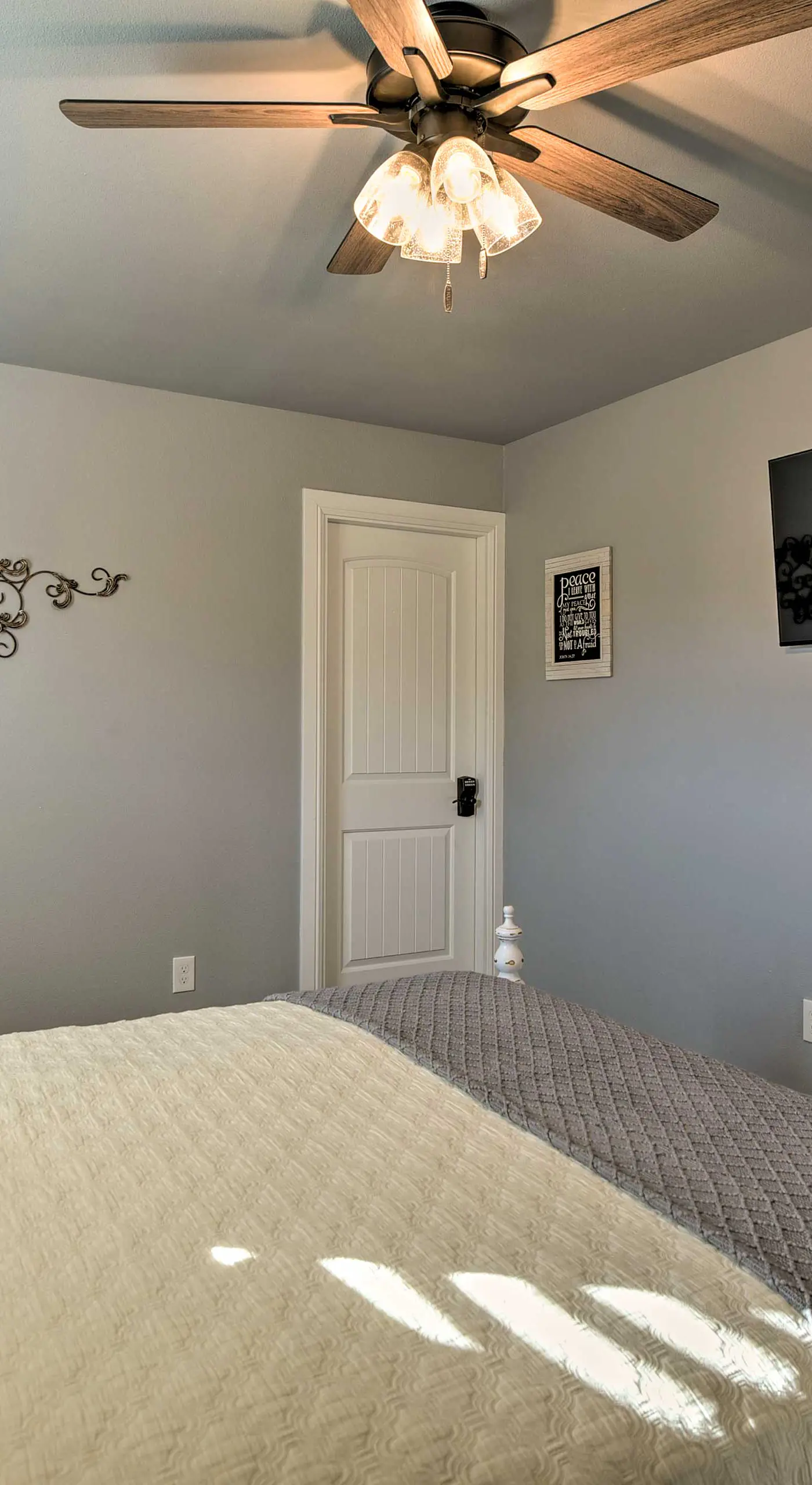 Hot Tub & Fire Pit! Cozy Granbury Escape Near Lake
