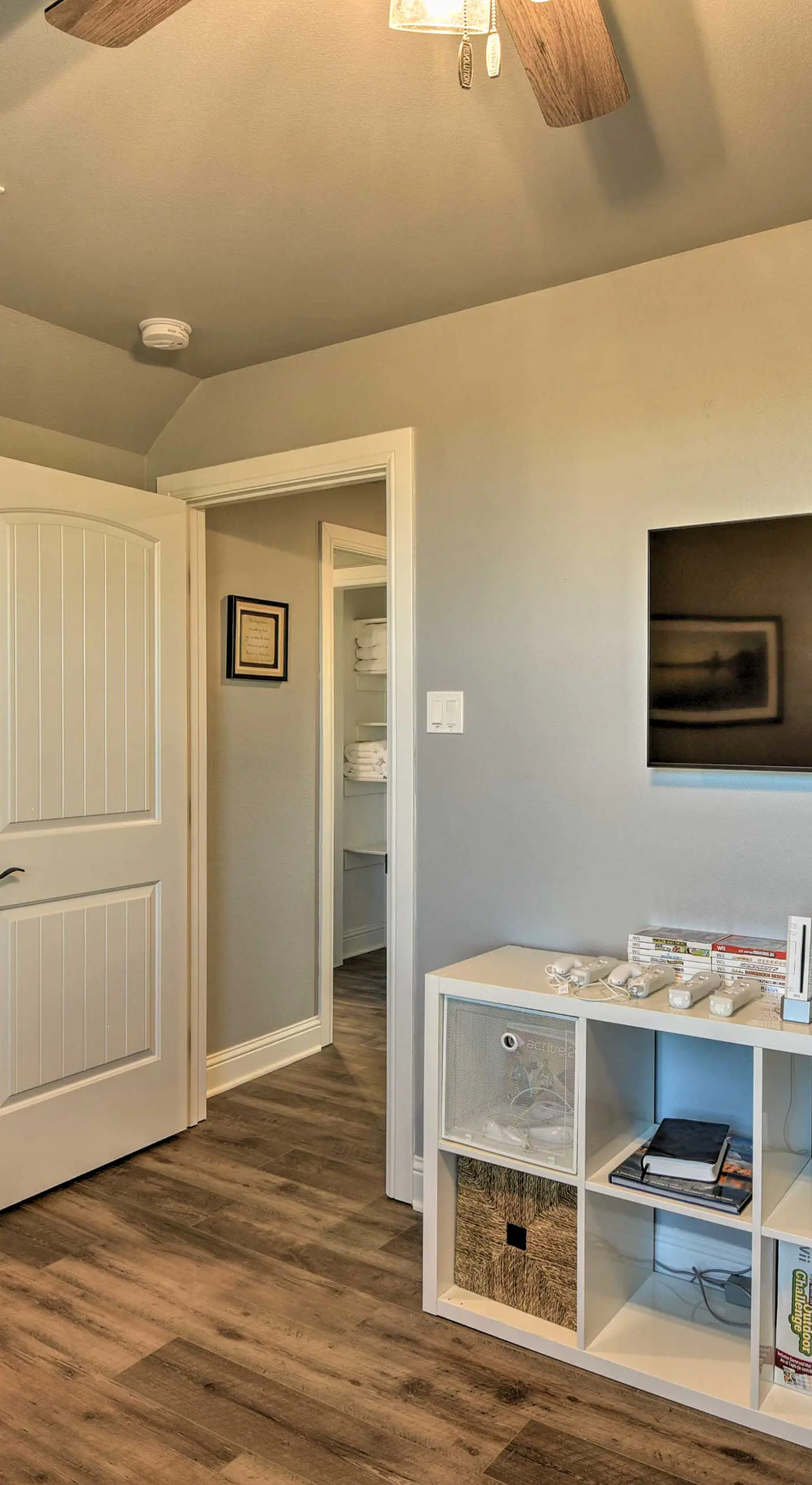 Hot Tub & Fire Pit! Cozy Granbury Escape Near Lake