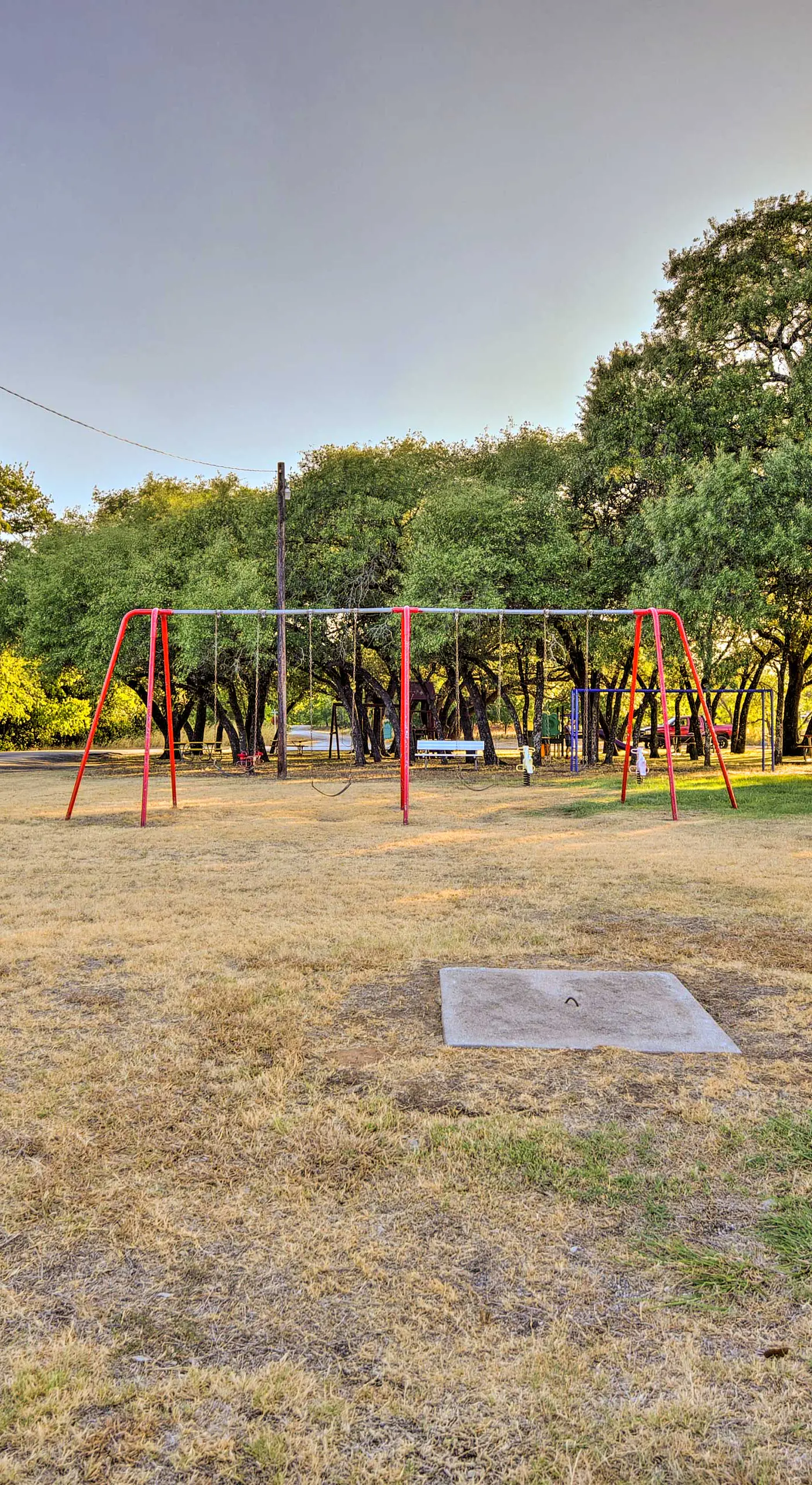 Hot Tub & Fire Pit! Cozy Granbury Escape Near Lake