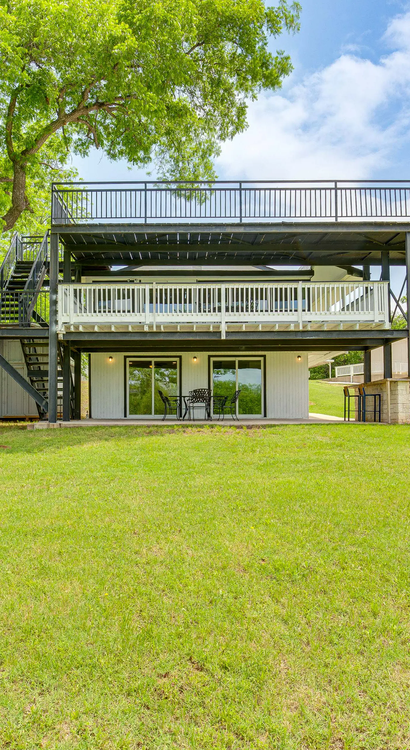 Granbury Home w/ Lake Views ~ 6 Mi to Boat Launch!