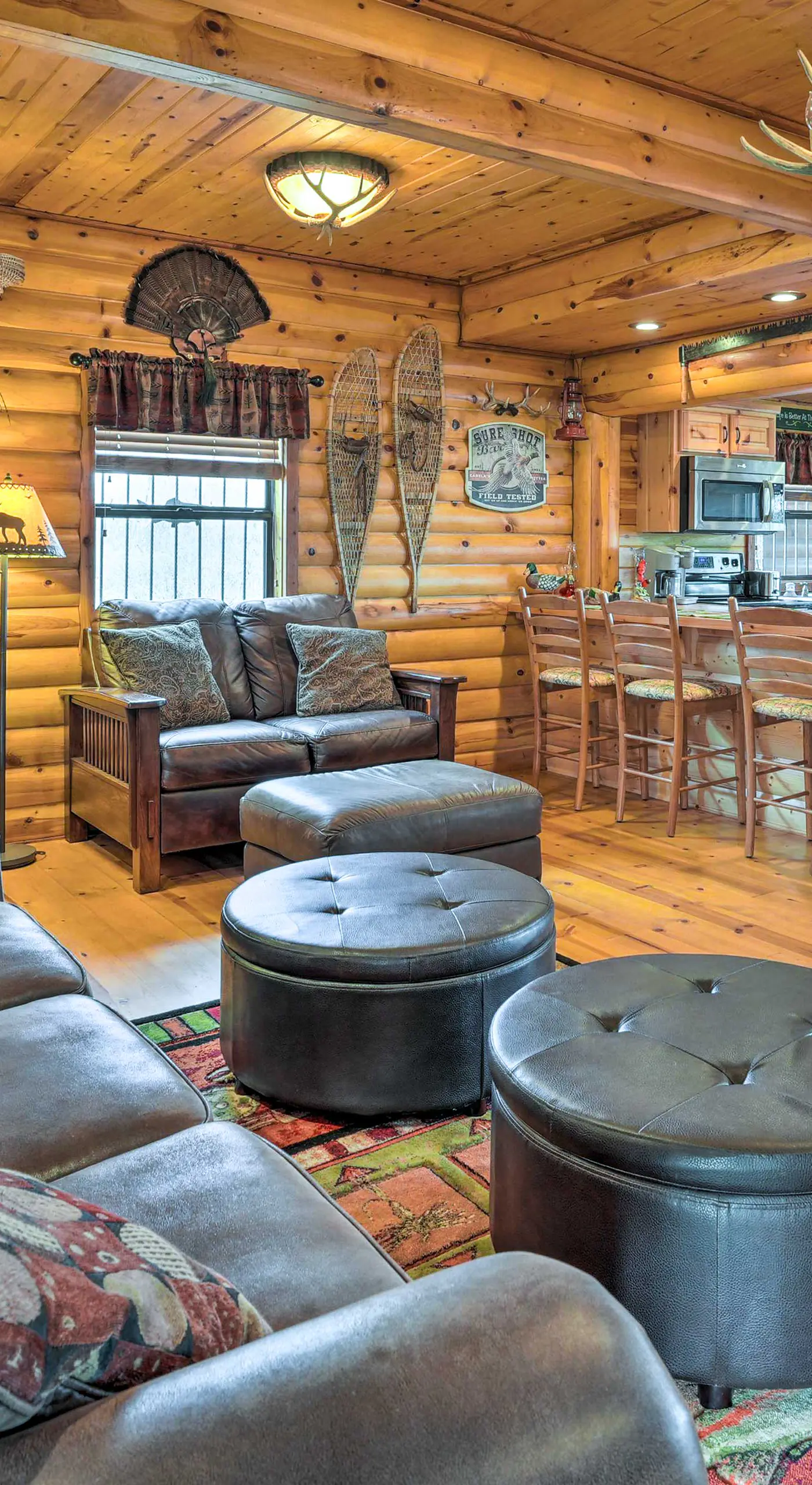 Rustic Cabin in Roaring River State Park!