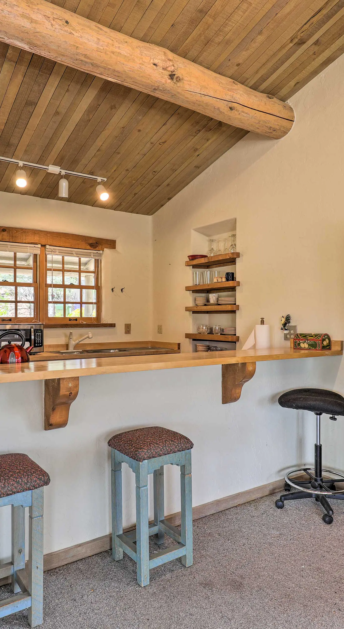 Hike & Relax: Prescott Studio w/ Thumb Butte Views