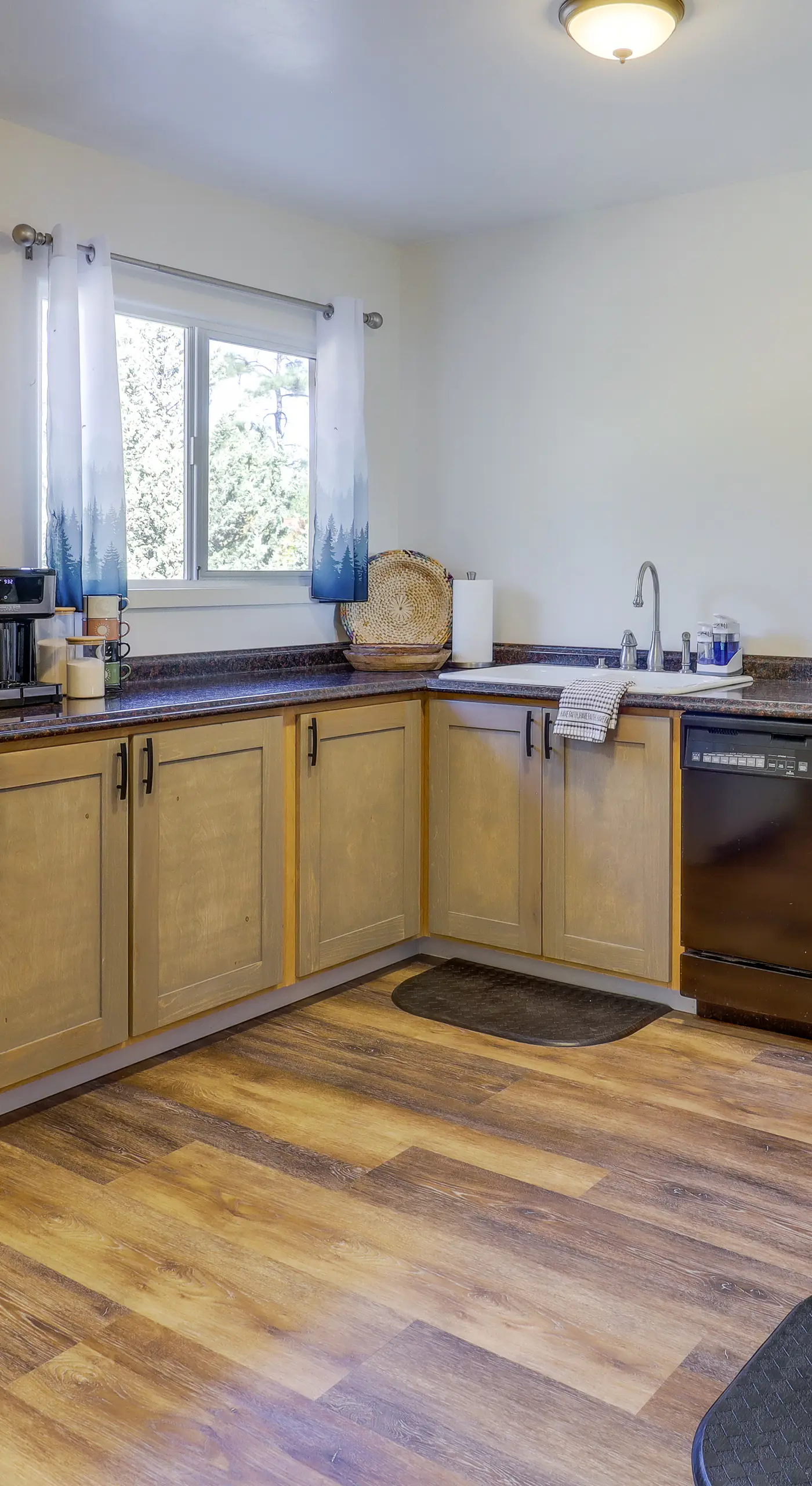 2 Mi to Dtwn: Prescott Gem w/ Patio & Views!