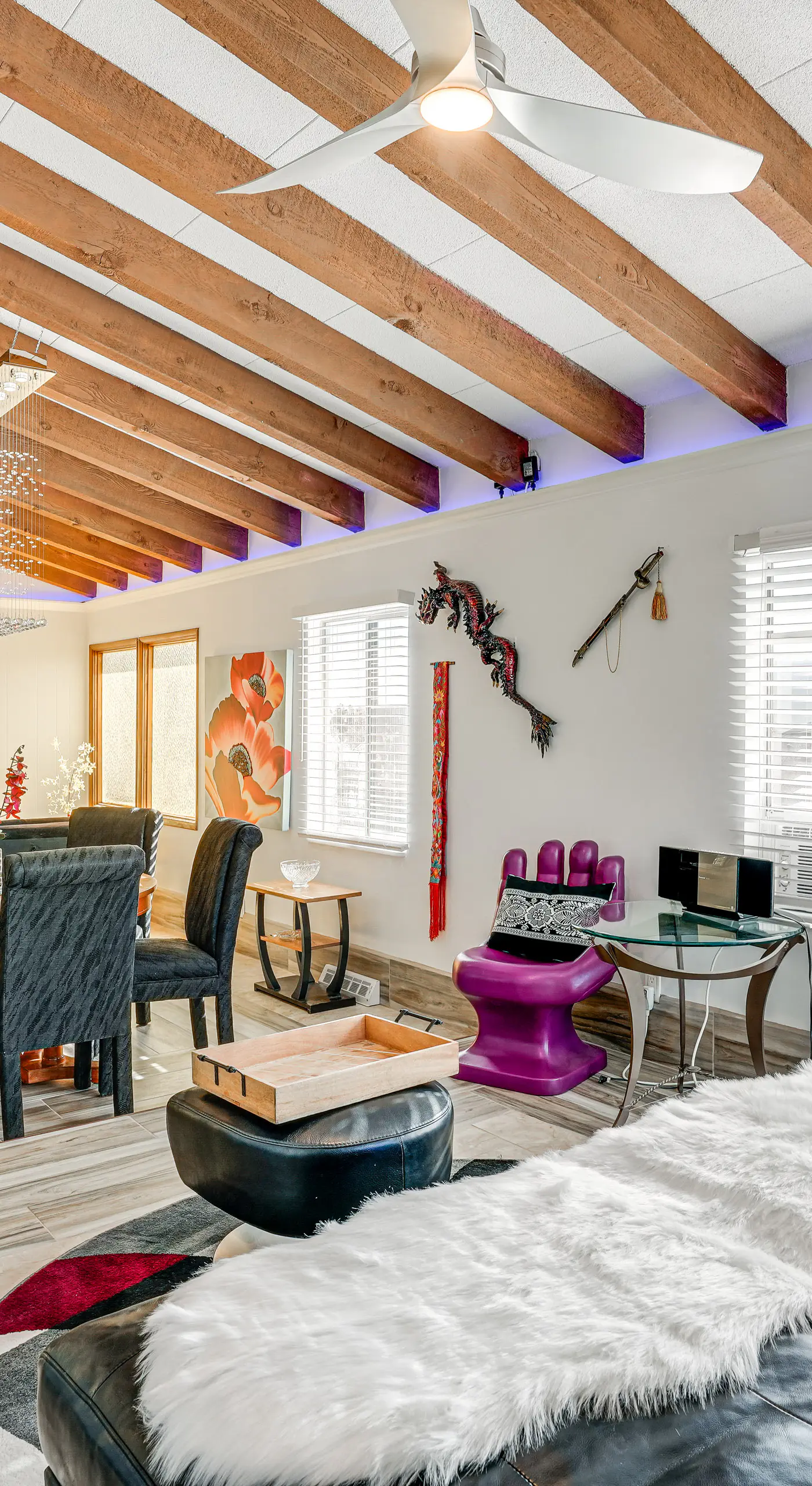 1 Mi to Dtwn: Scenic Prescott Hillside Retreat!