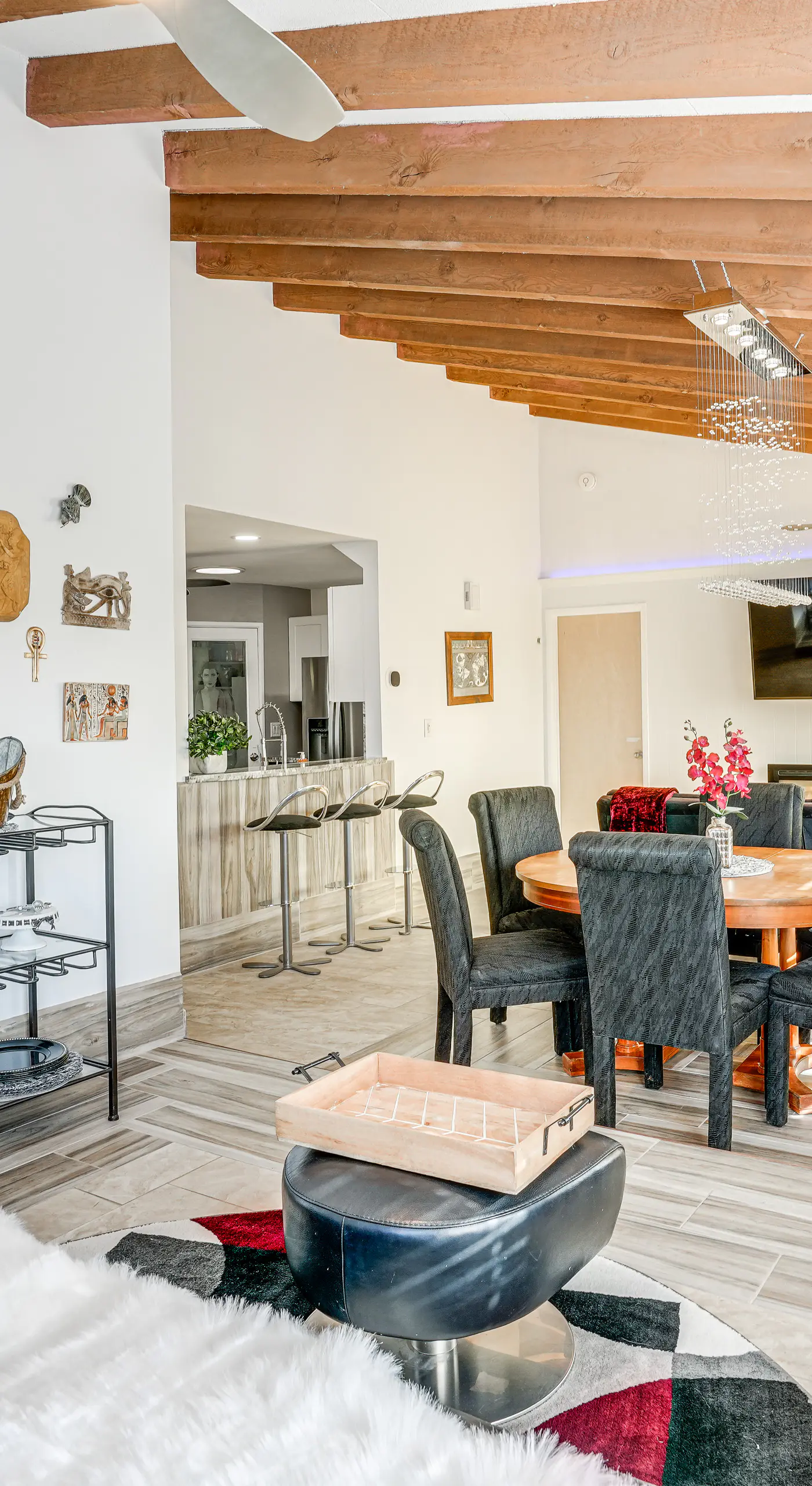 1 Mi to Dtwn: Scenic Prescott Hillside Retreat!