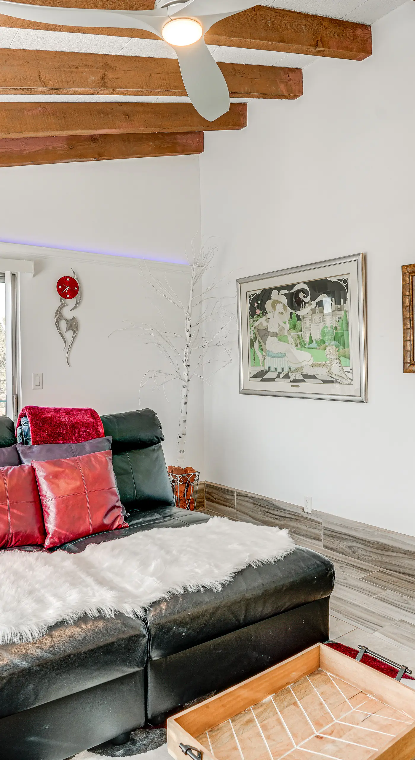 1 Mi to Dtwn: Scenic Prescott Hillside Retreat!