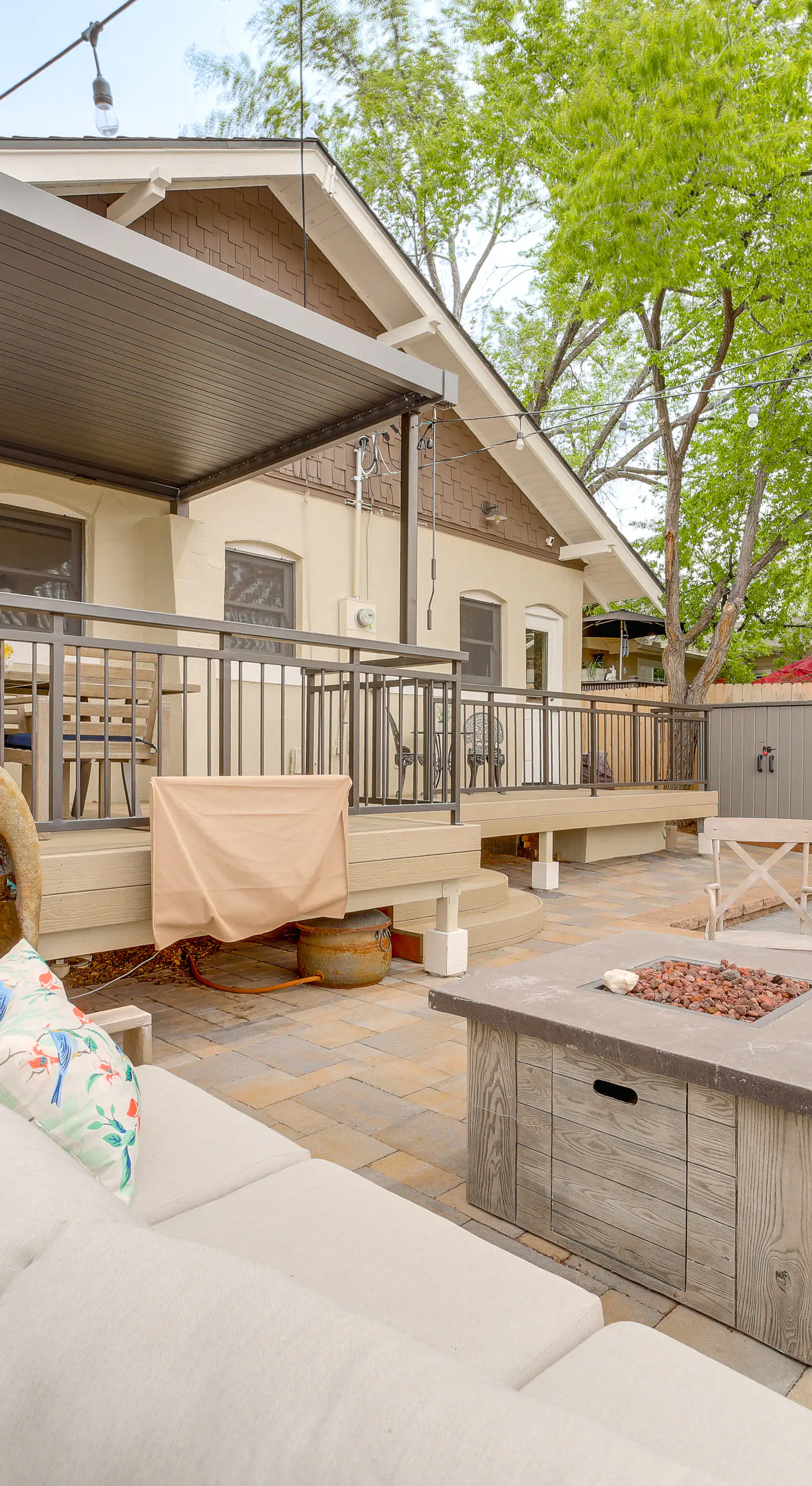 3 Blocks to Plaza! Historic Prescott Gem w/ Grill