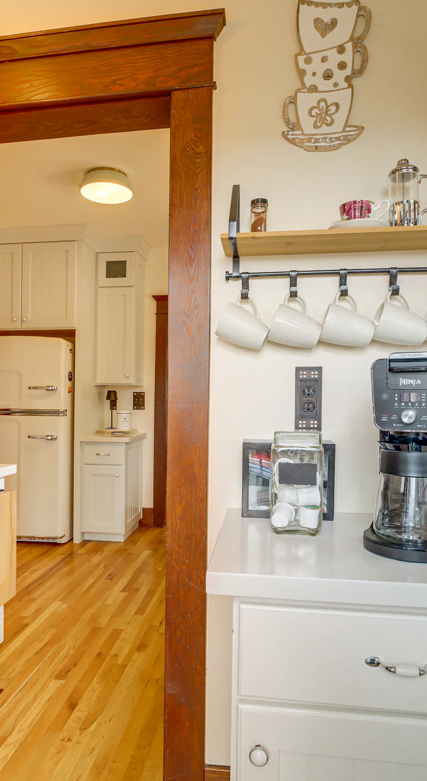 3 Blocks to Plaza! Historic Prescott Gem w/ Grill