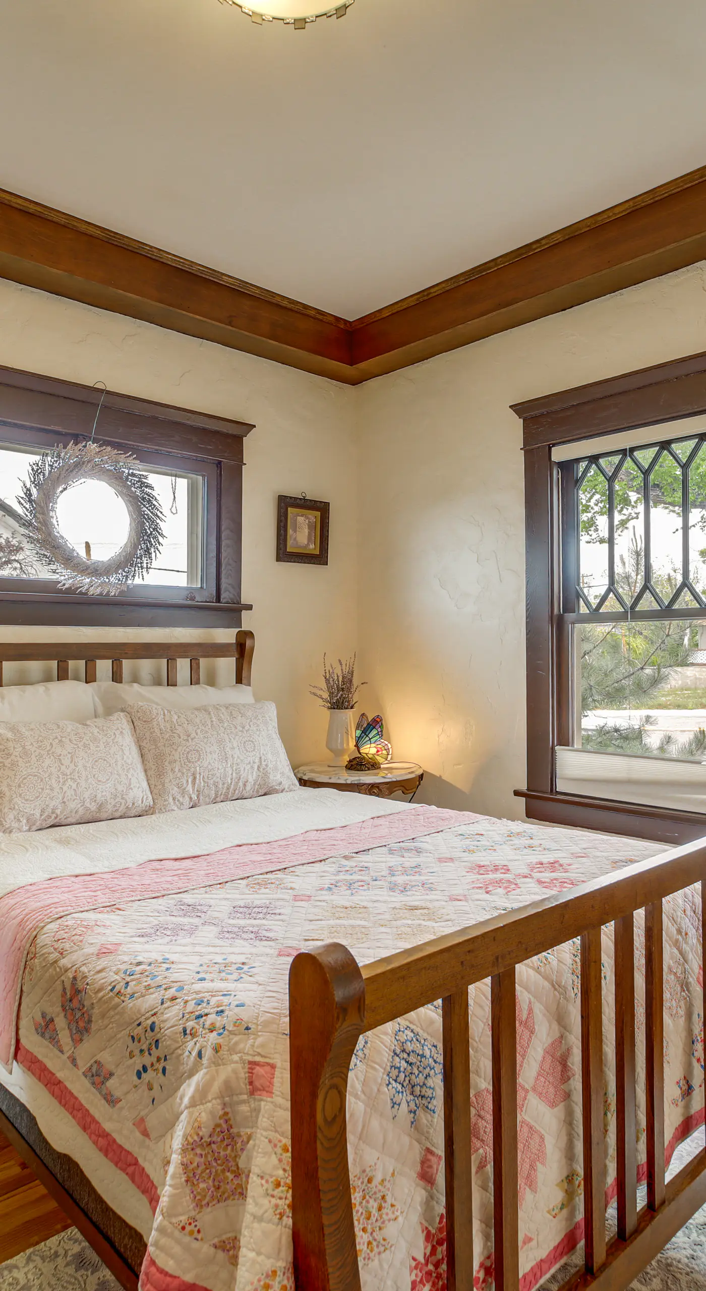 3 Blocks to Plaza! Historic Prescott Gem w/ Grill