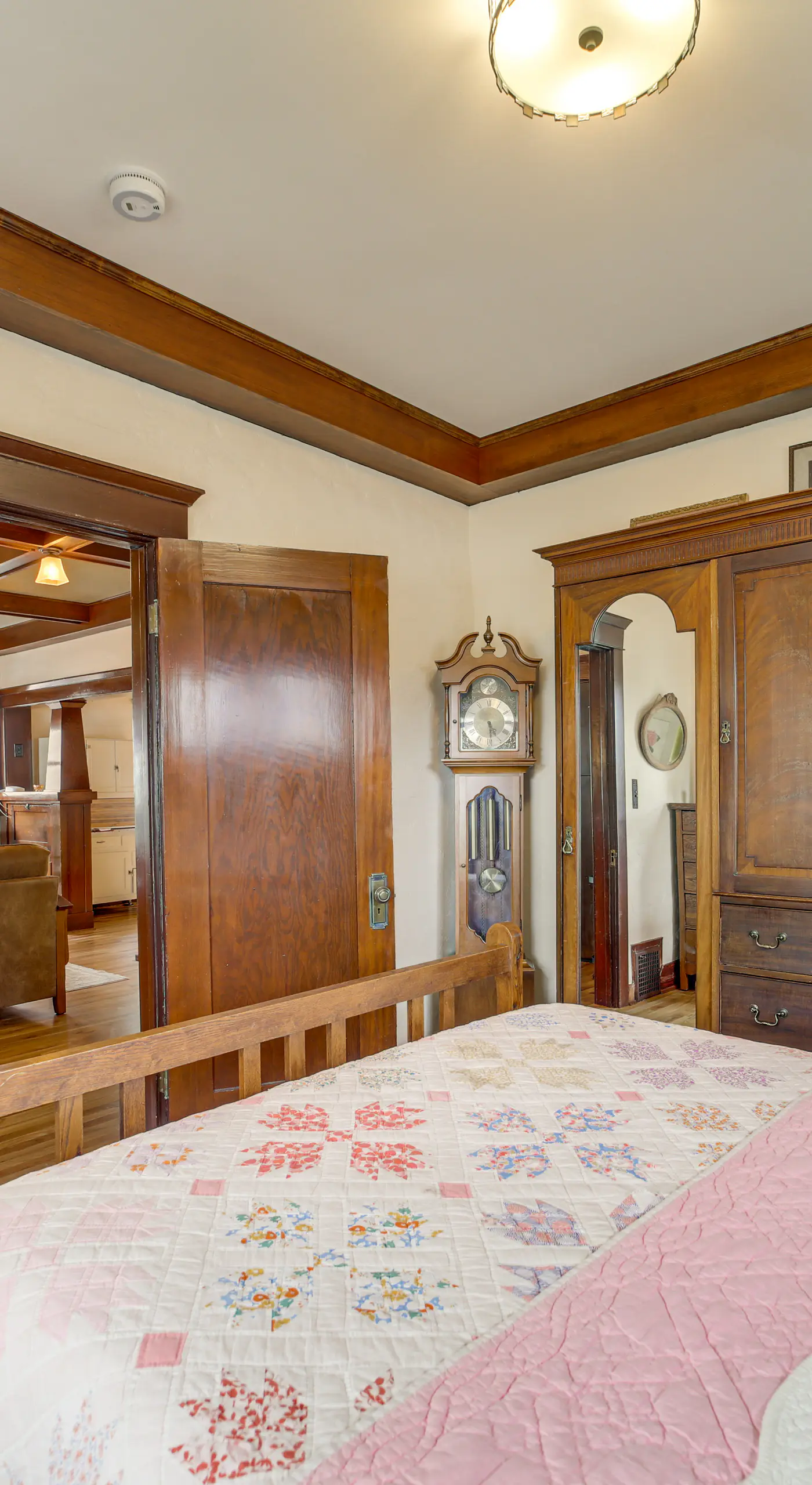 3 Blocks to Plaza! Historic Prescott Gem w/ Grill