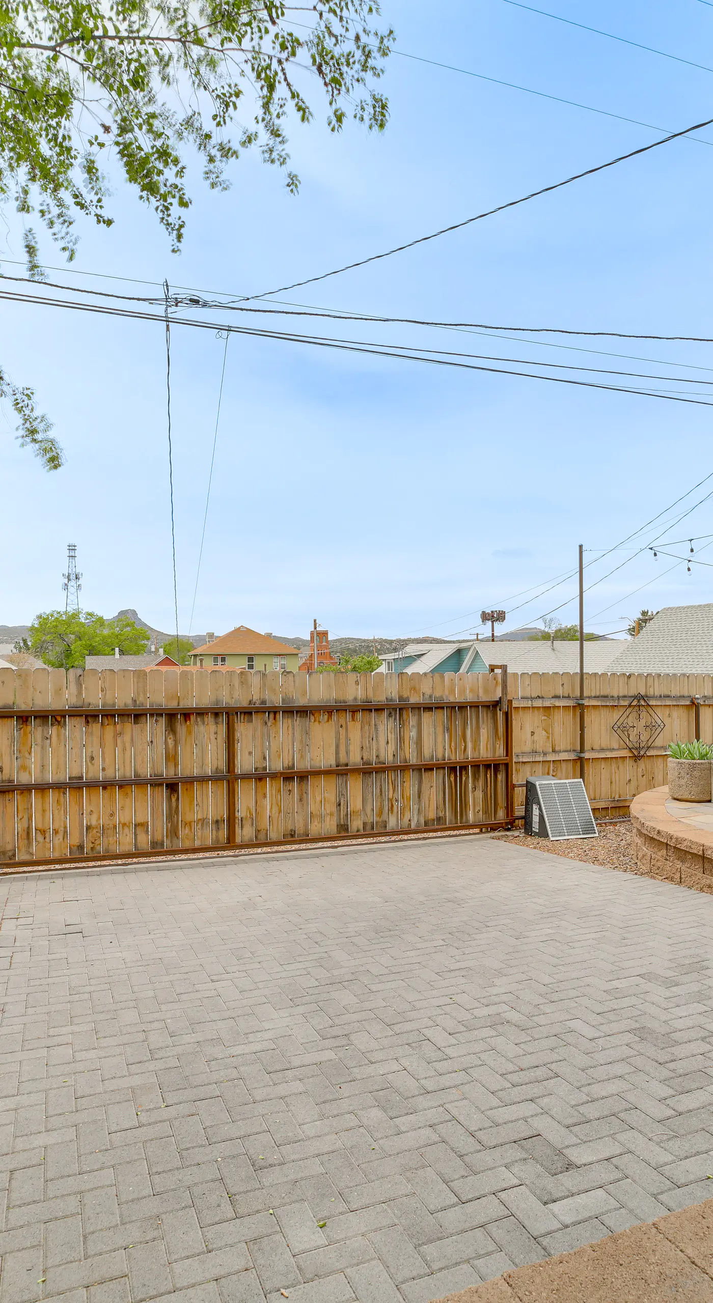 3 Blocks to Plaza! Historic Prescott Gem w/ Grill