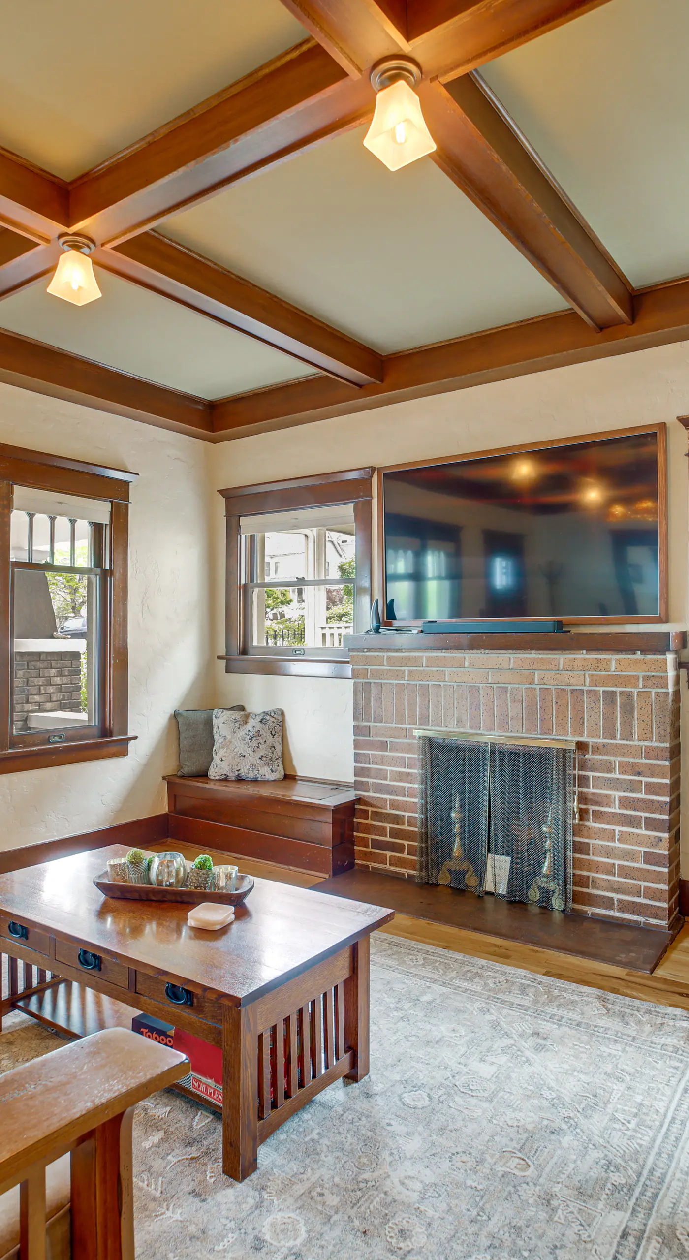 3 Blocks to Plaza! Historic Prescott Gem w/ Grill