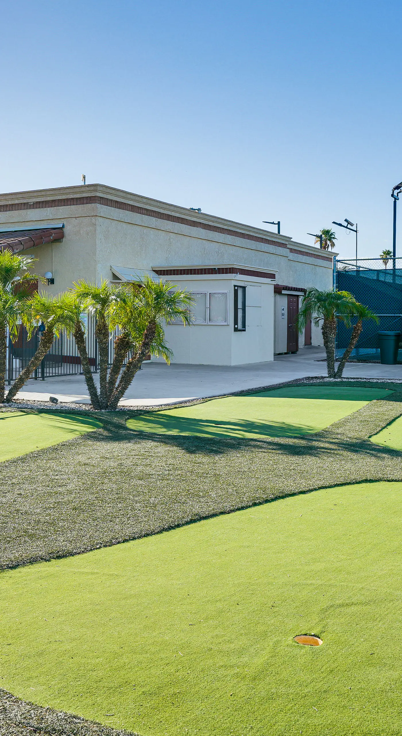 Pool, Hot Tub & Tennis Courts: Yuma Home Near Dtwn